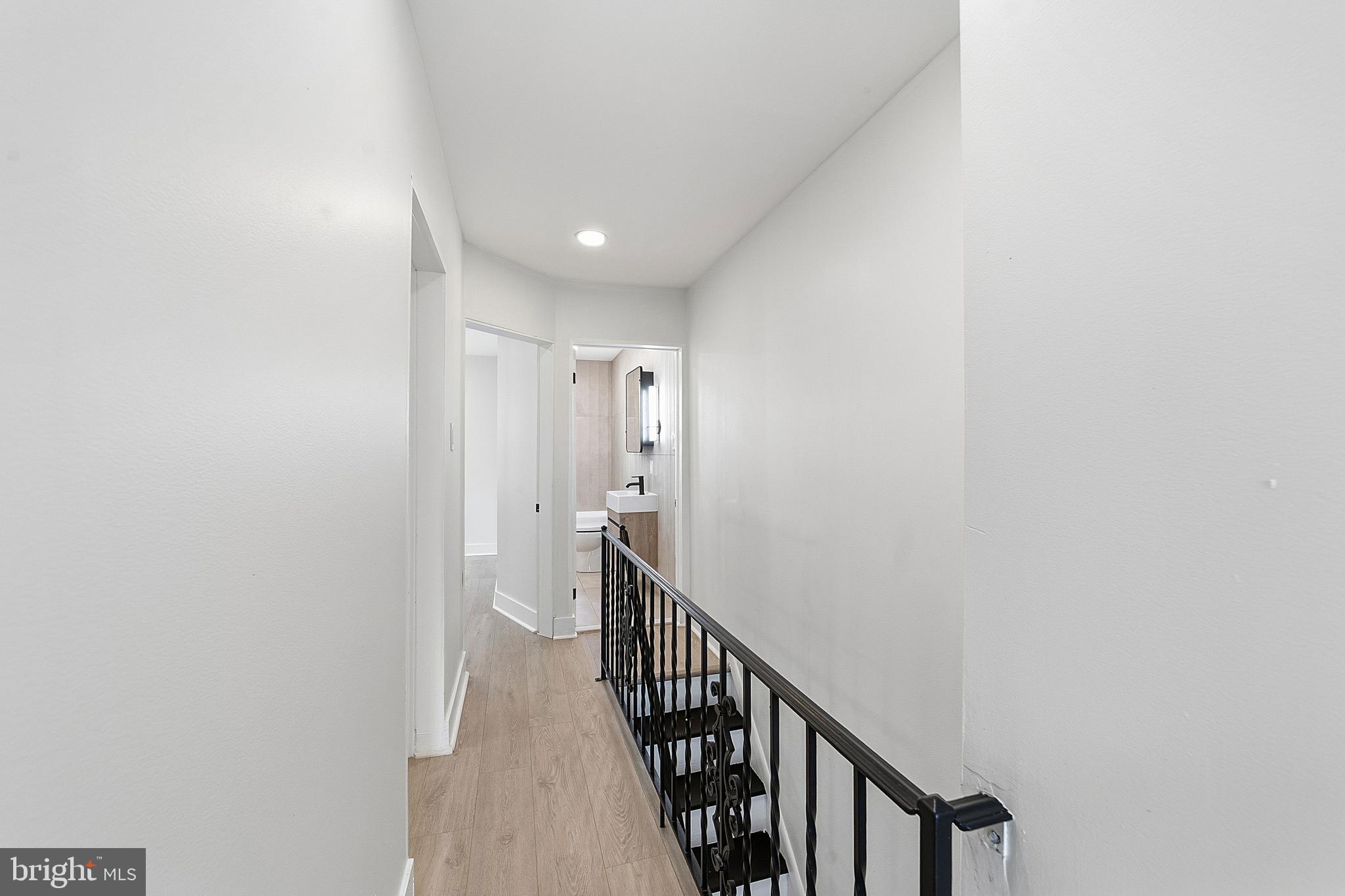 EAST FALLS - Residential