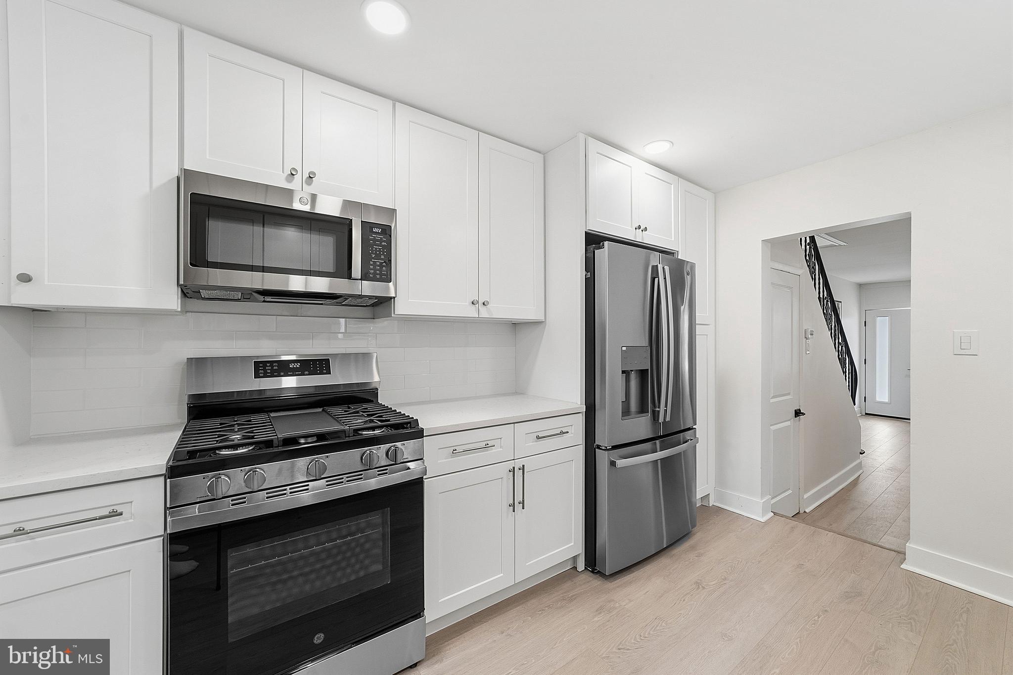 EAST FALLS - Residential