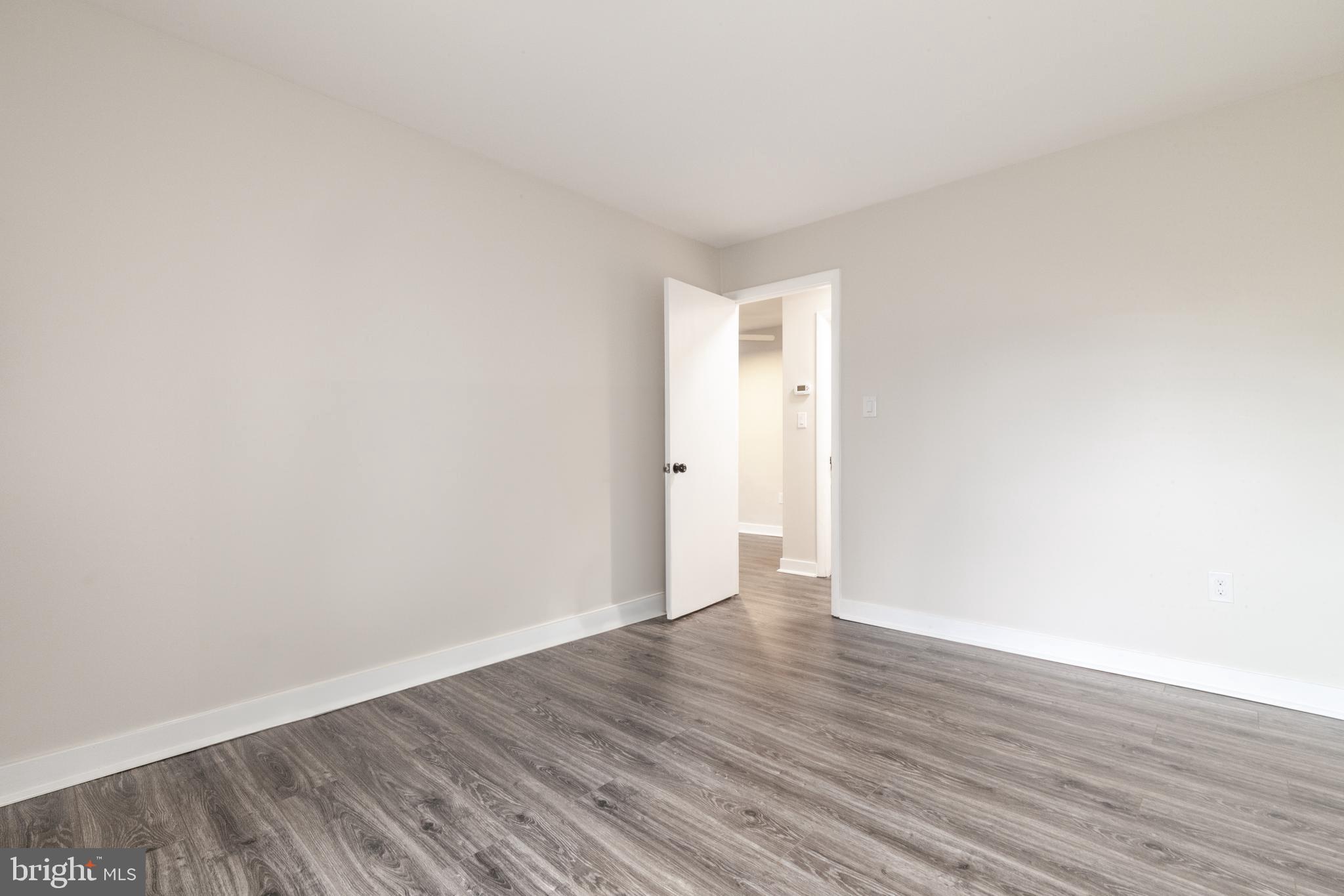 BRIGHT OAKS - Residential Lease