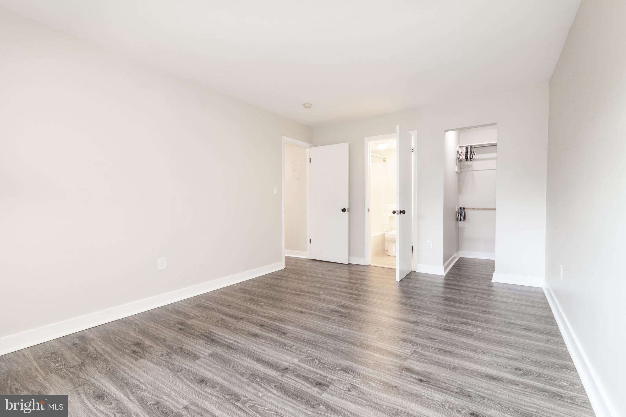 BRIGHT OAKS - Residential Lease