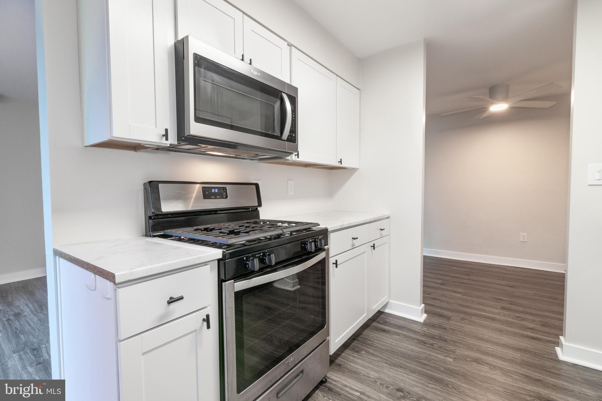 BRIGHT OAKS - Residential Lease