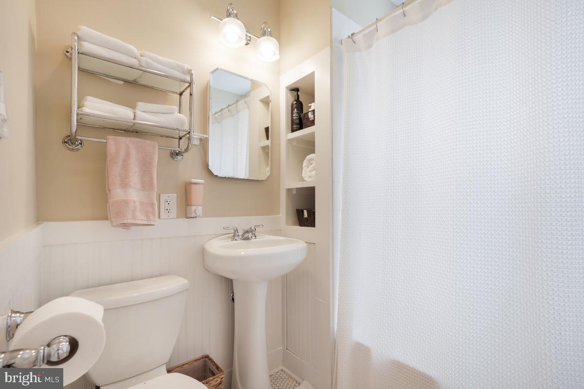 ARUNDEL - Residential