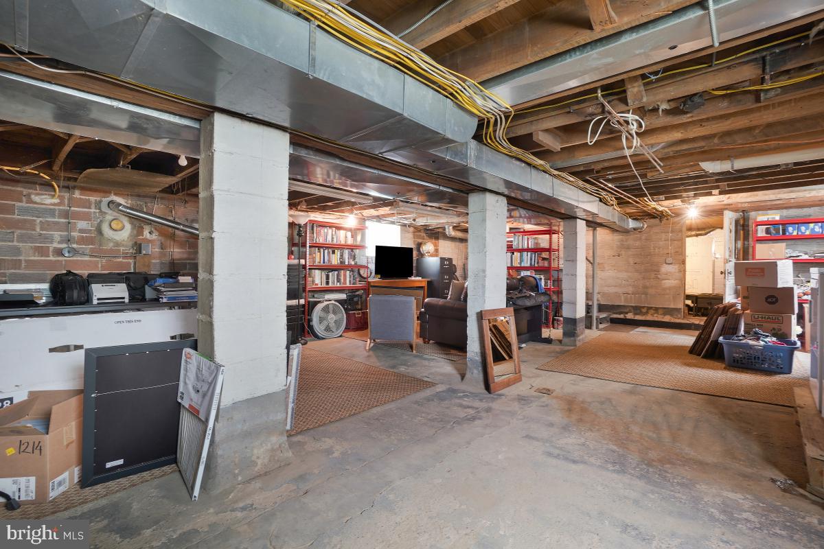 ARUNDEL - Residential