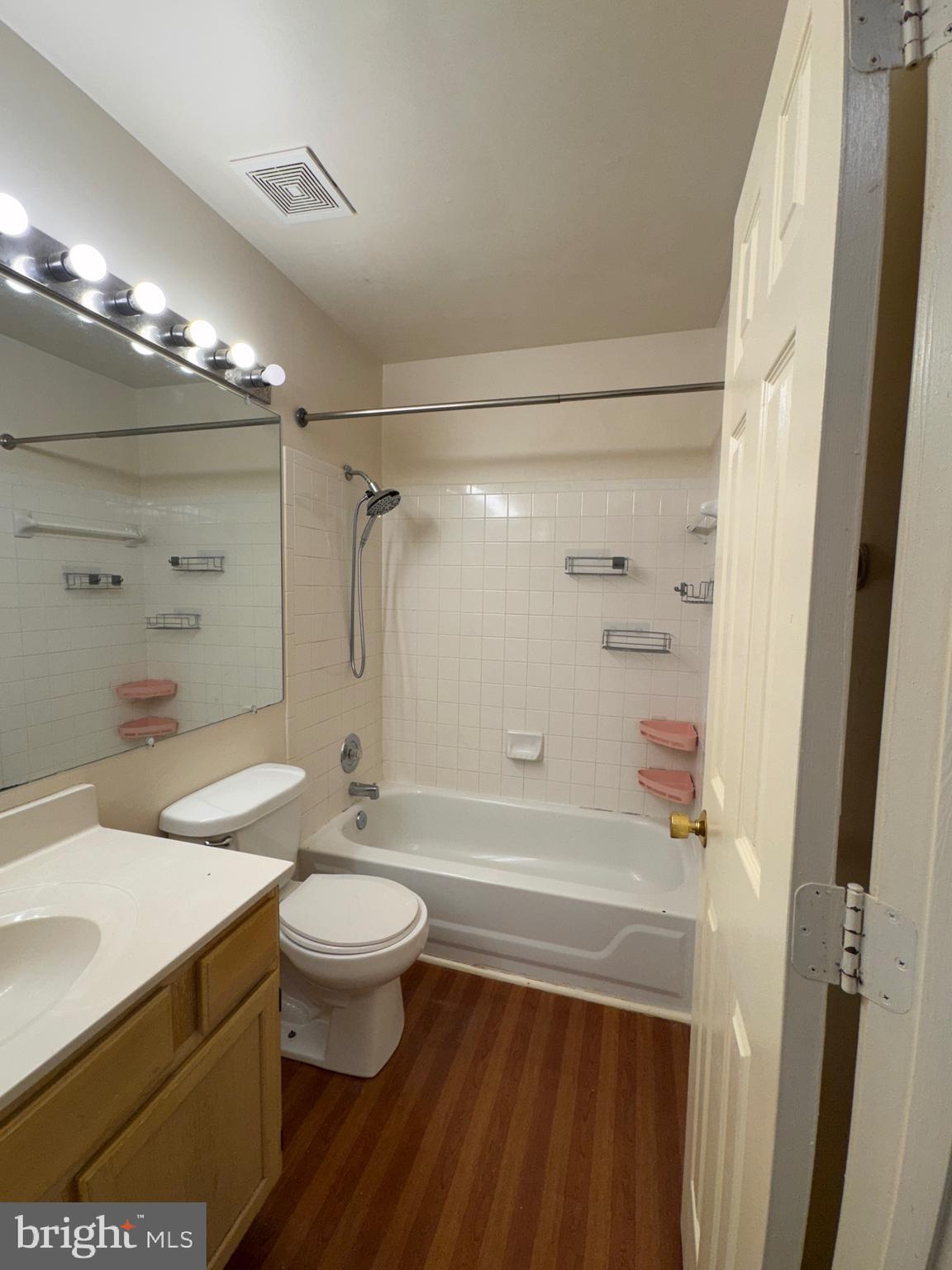 HERITAGE PINES - Residential Lease