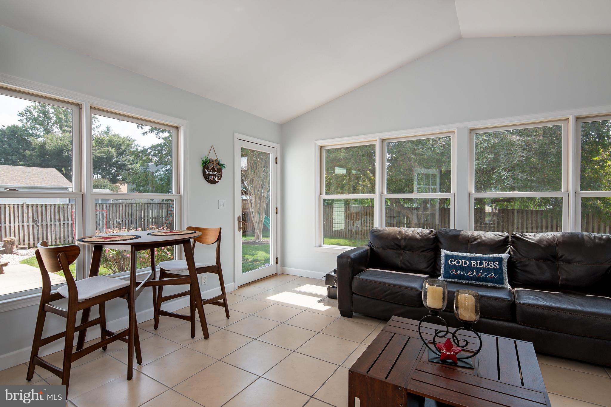 CHAPEL FARMS - Residential