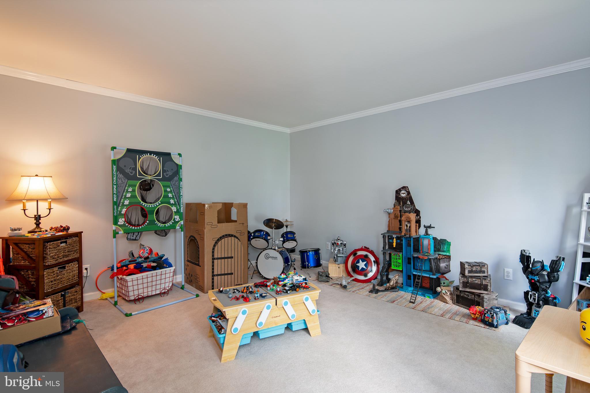 CHAPEL FARMS - Residential