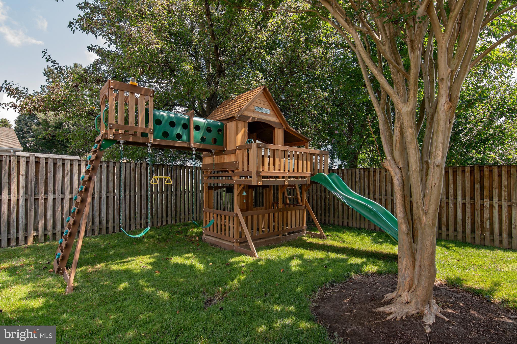 CHAPEL FARMS - Residential