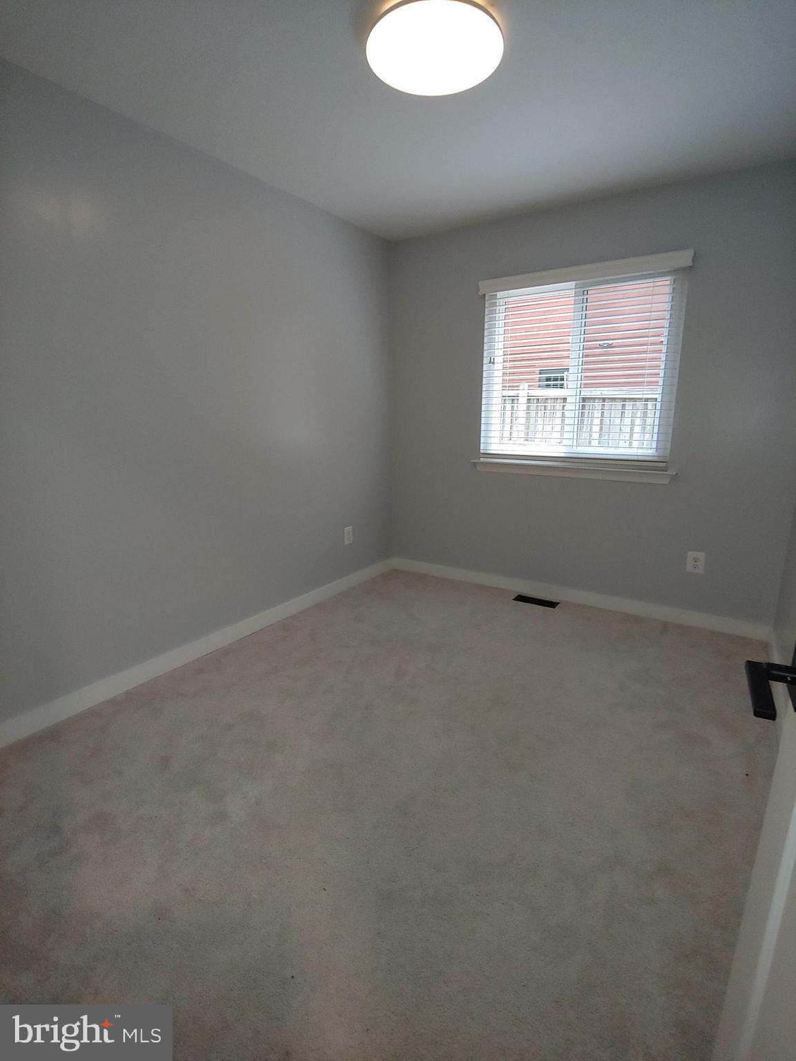 CARROLLTON MANOR - Residential Lease