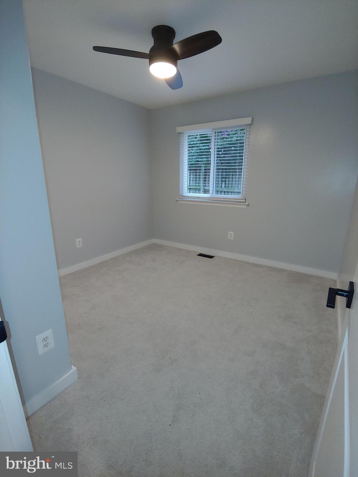 CARROLLTON MANOR - Residential Lease