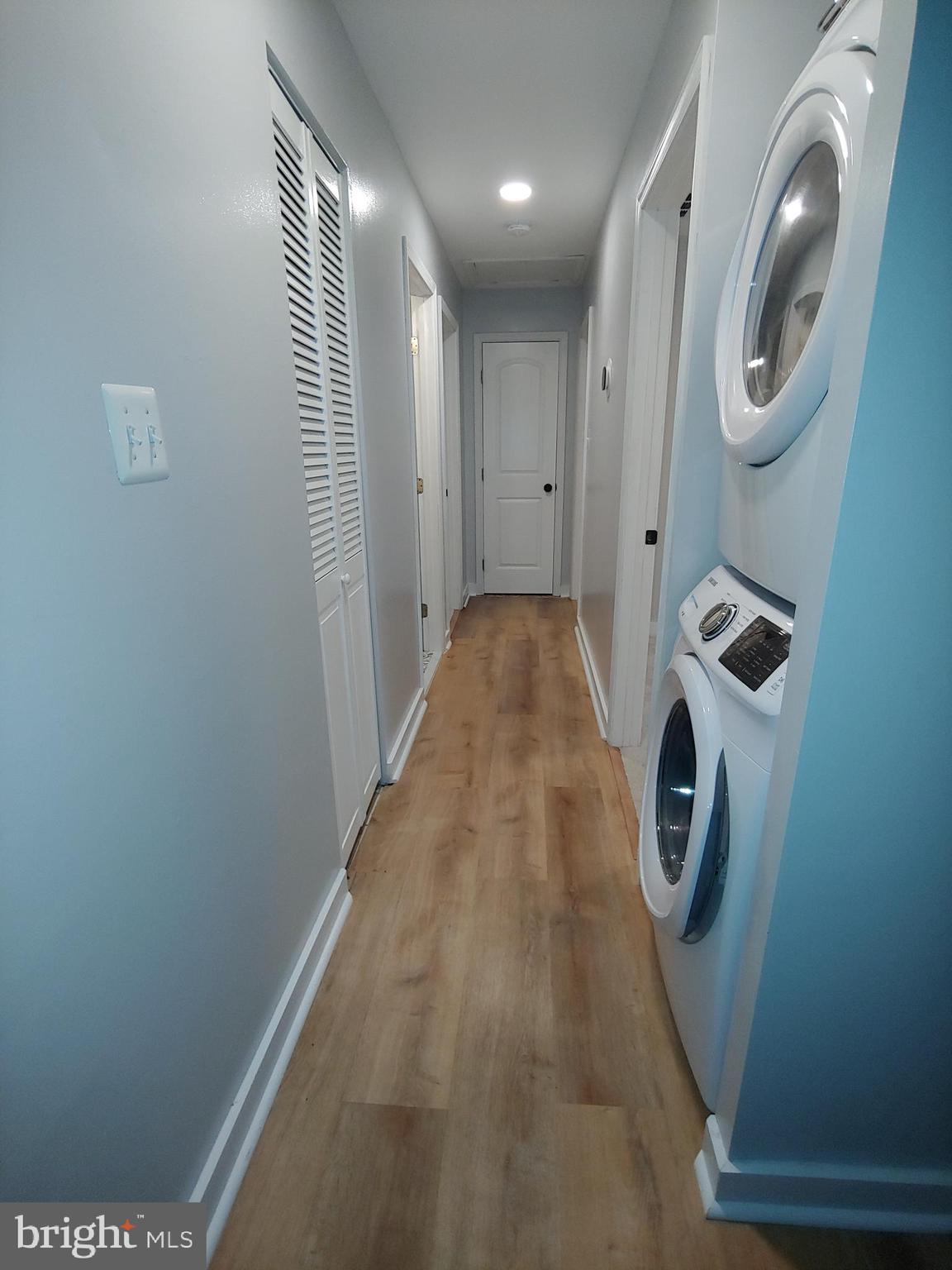 CARROLLTON MANOR - Residential Lease