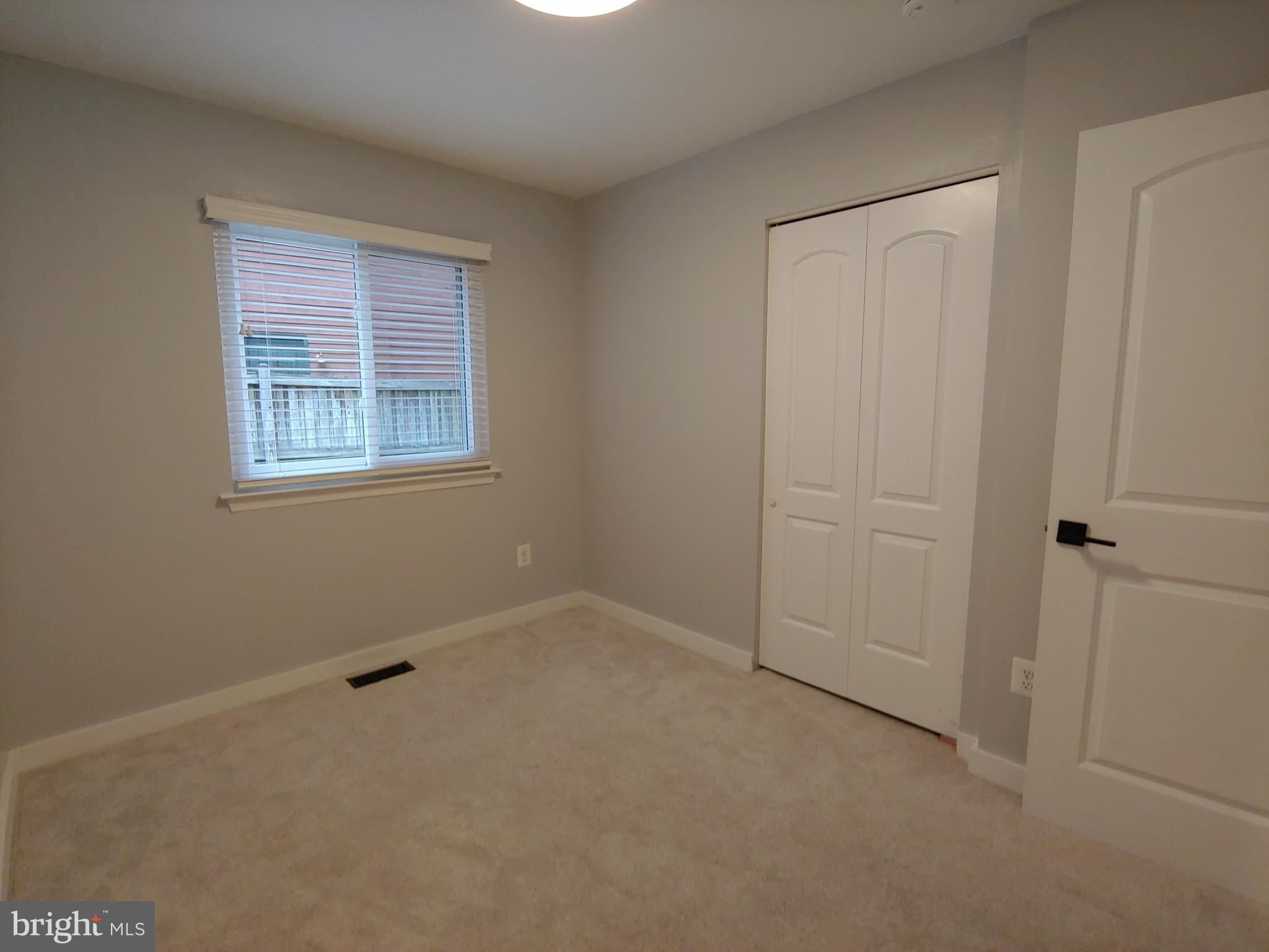 CARROLLTON MANOR - Residential Lease