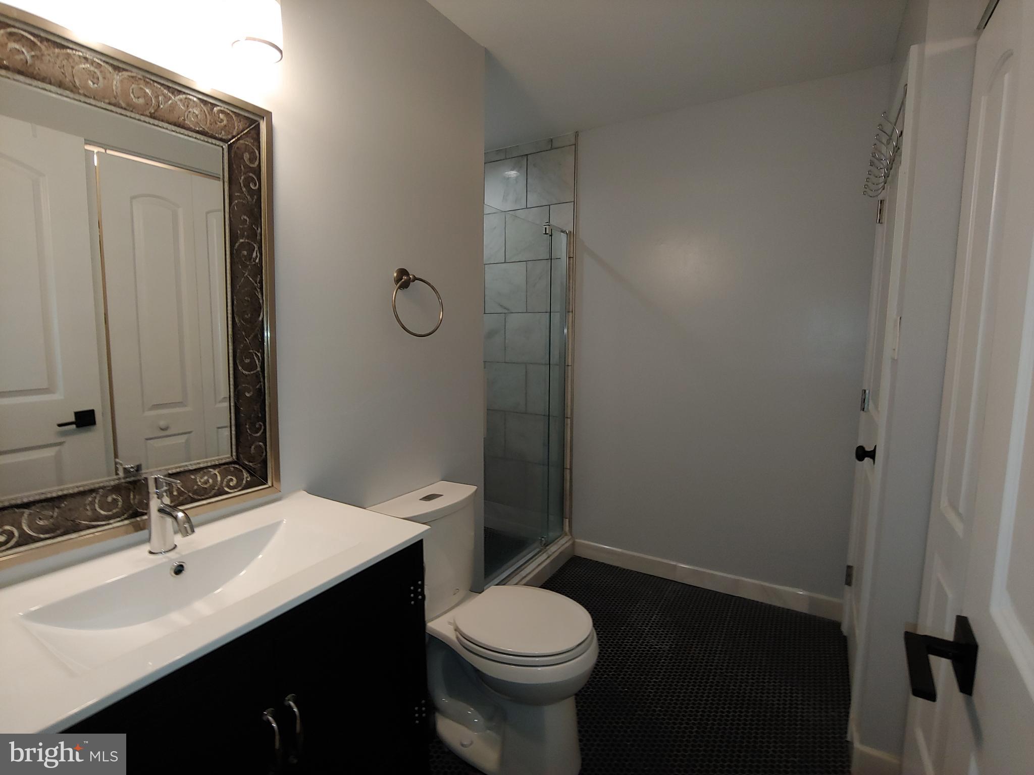 CARROLLTON MANOR - Residential Lease