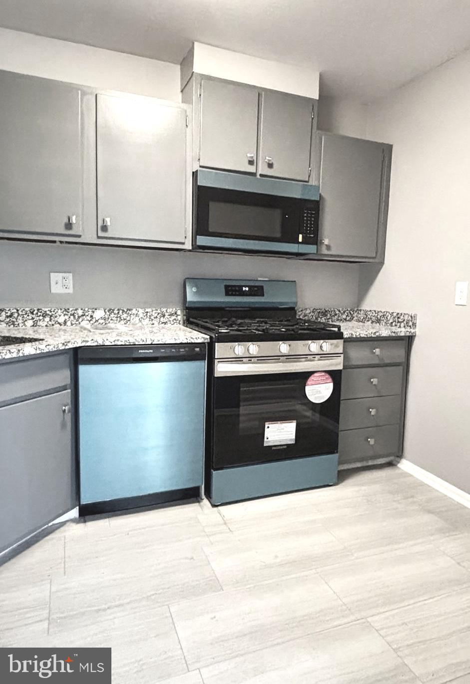 HUNTCREST - Residential