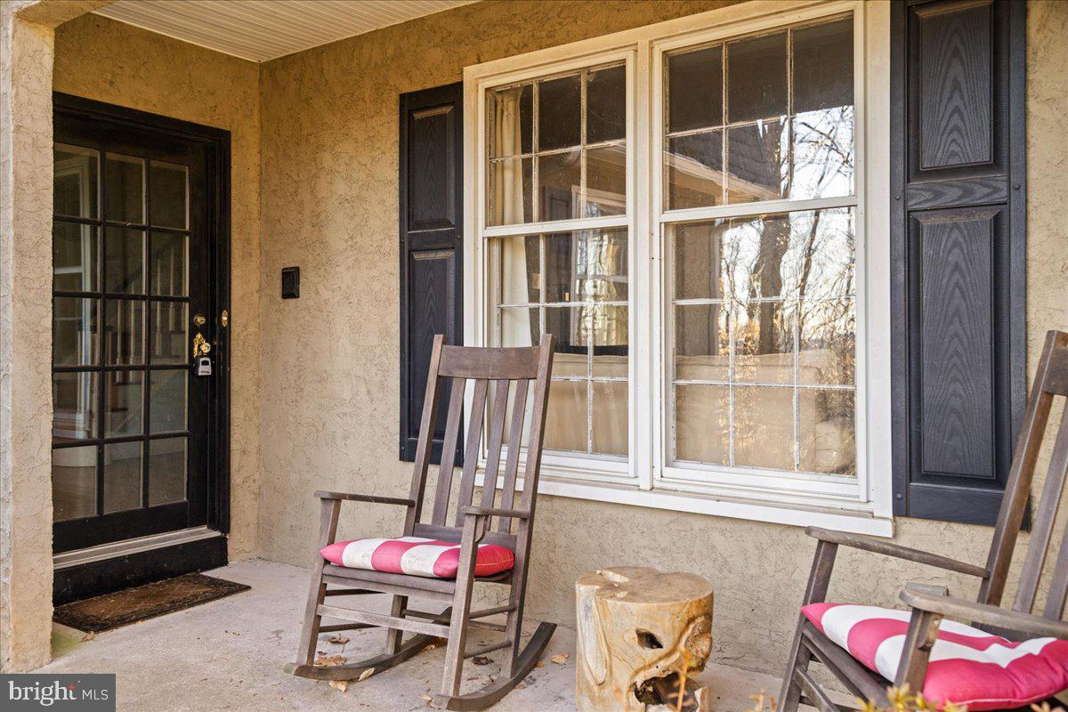 SOLEBURY MOUNT EST - Residential