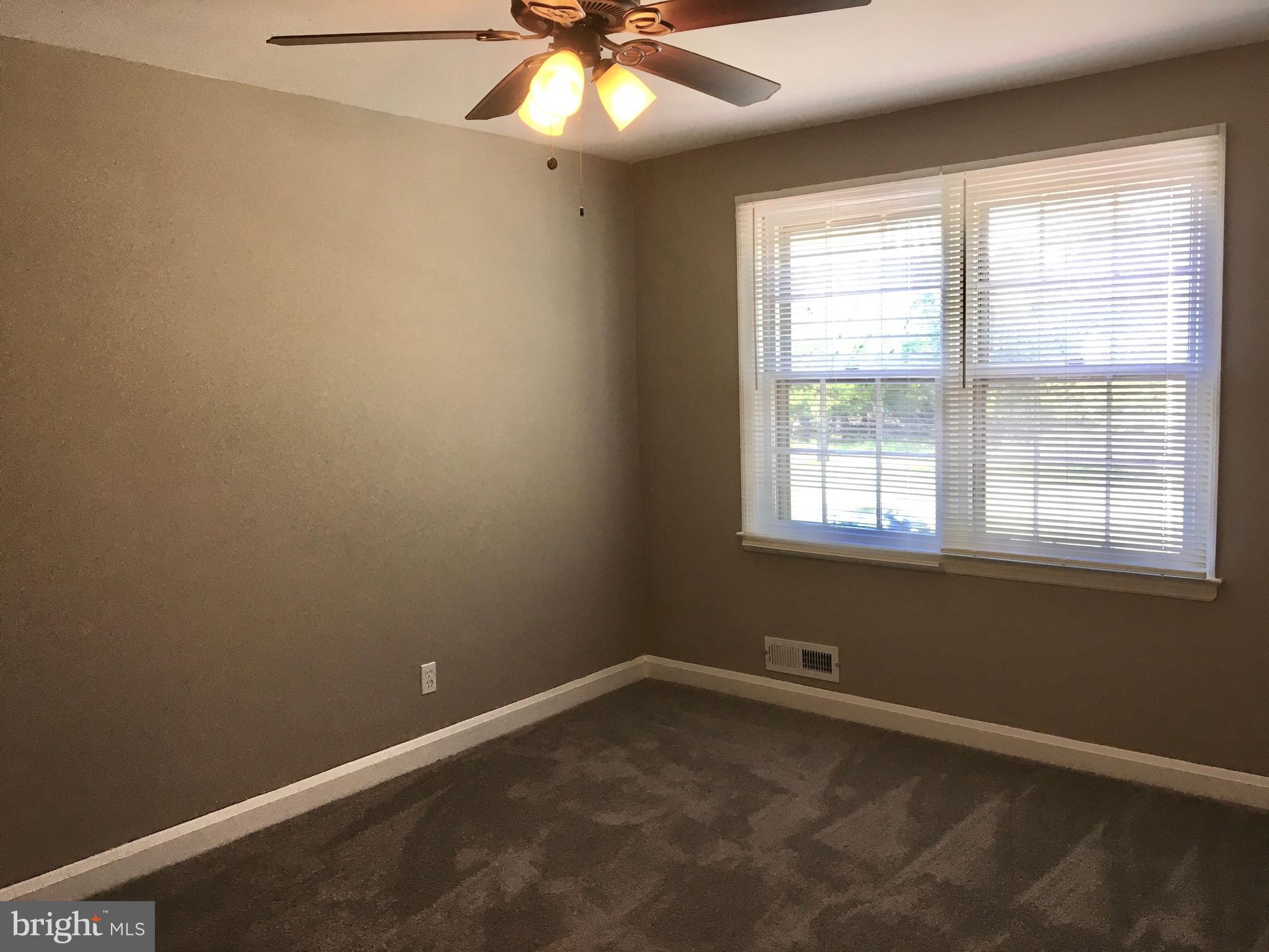 PERRING LOCH - Residential Lease