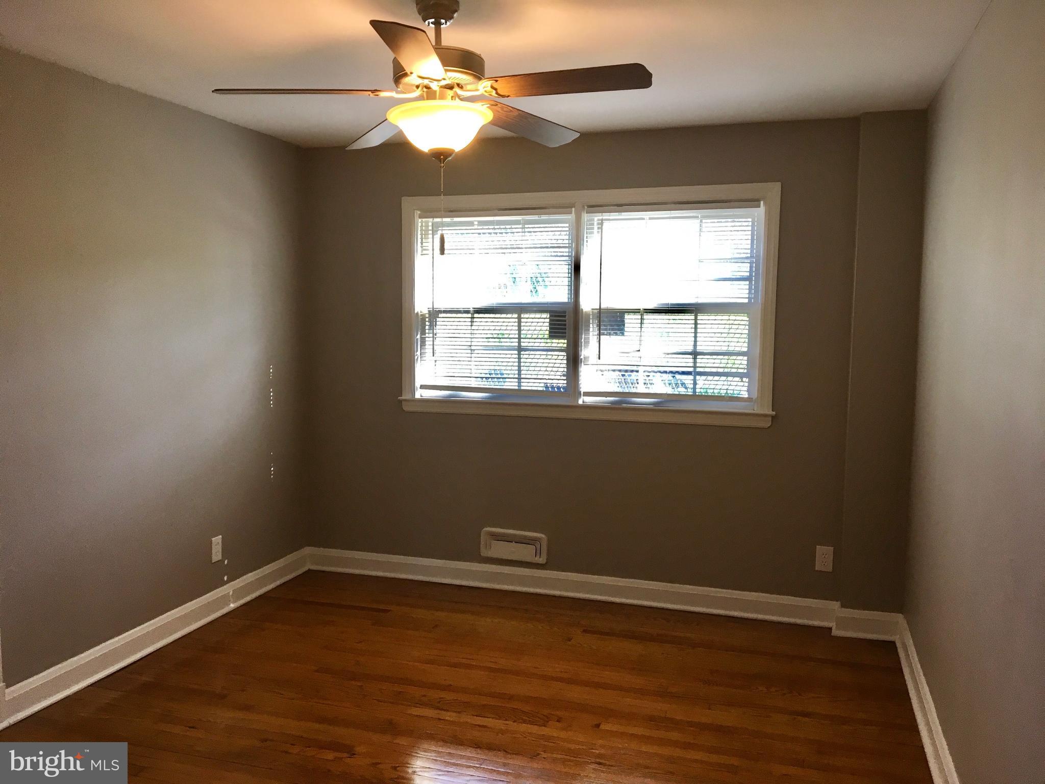 PERRING LOCH - Residential Lease