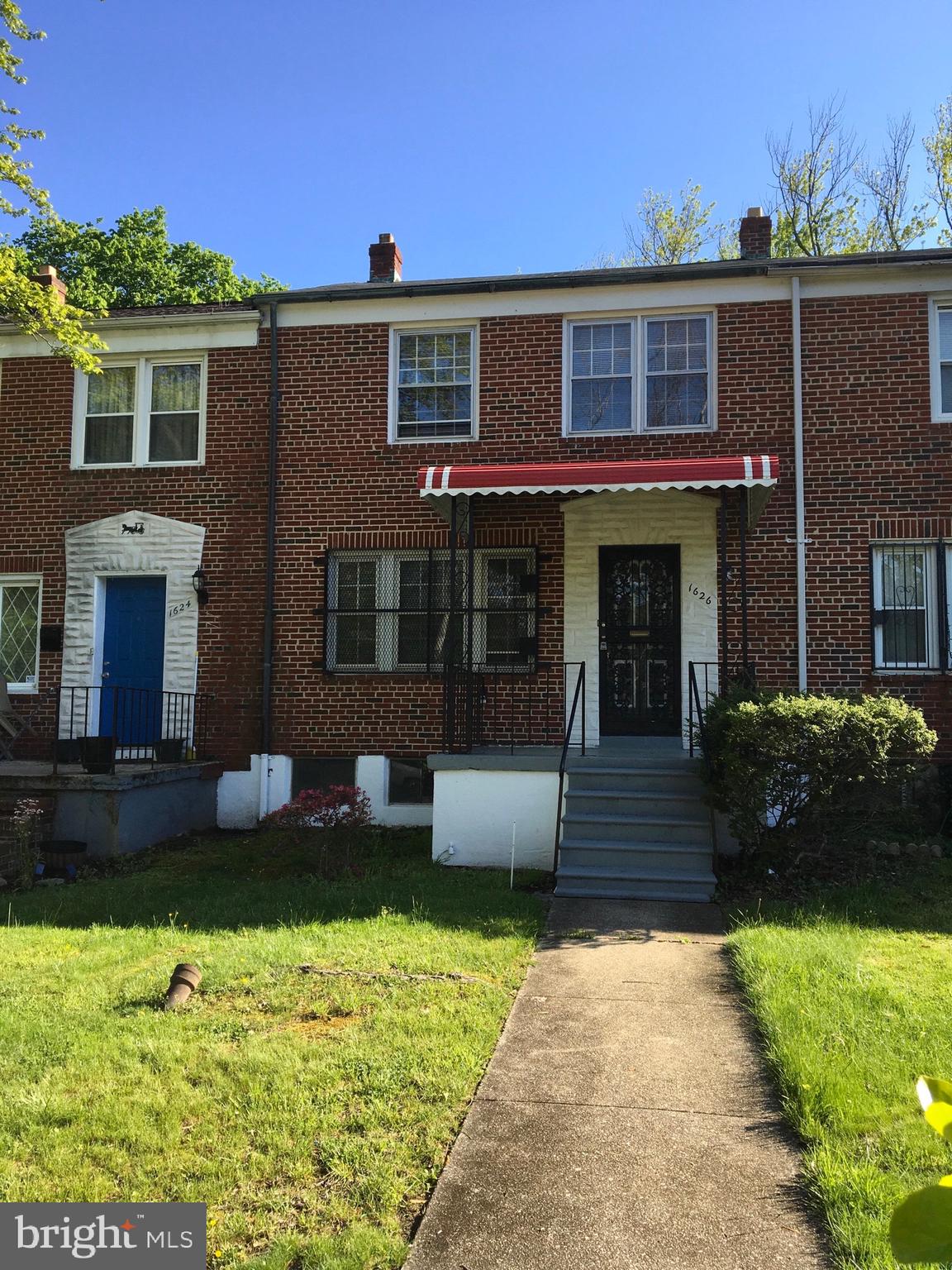 Inviting 3 bedroom brick townhome with covered front porch just off Perring Pkwy in Baltimore! Lovely light-filled interior boasts wood flooring throughout a spacious living area and separate dining room. Beautifully updated kitchen features stainless steel appliances and custom countertops leading to a fully fenced rear yard. Comfortable upper level bedrooms share a modern full bath with soaking tub/shower combination. Bonus finished lower level also has a full bath plus a convenient full size washer/dryer! The landscaping is also included!
Sorry no pets.
Agency disclosed upon initial contact. Agent conducts showings; BMG manages follow-up, paperwork, move-in post-approval. Vouchers work with BMG directly.