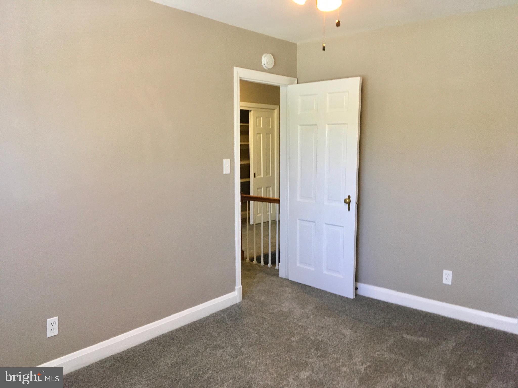 PERRING LOCH - Residential Lease