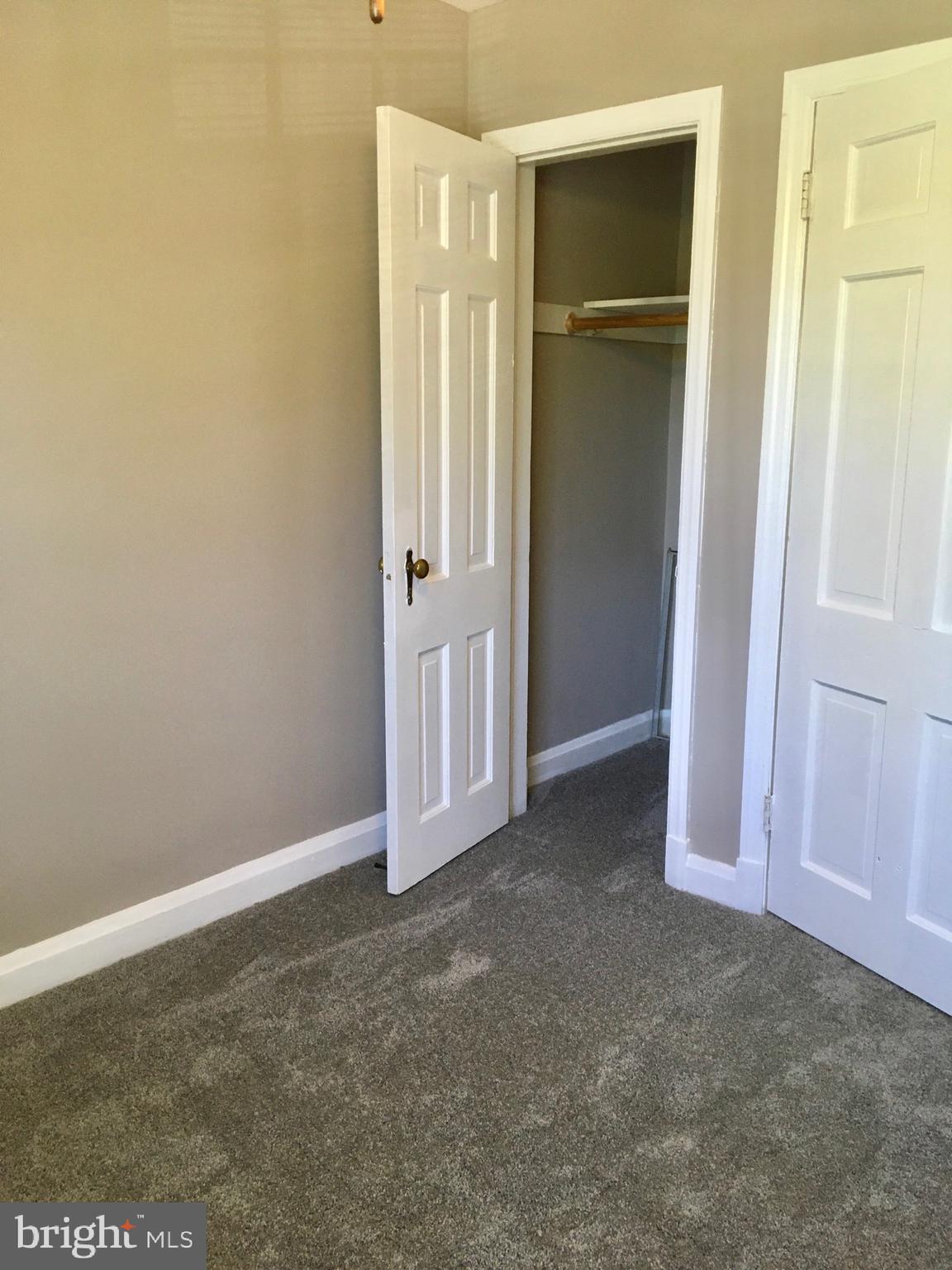 PERRING LOCH - Residential Lease