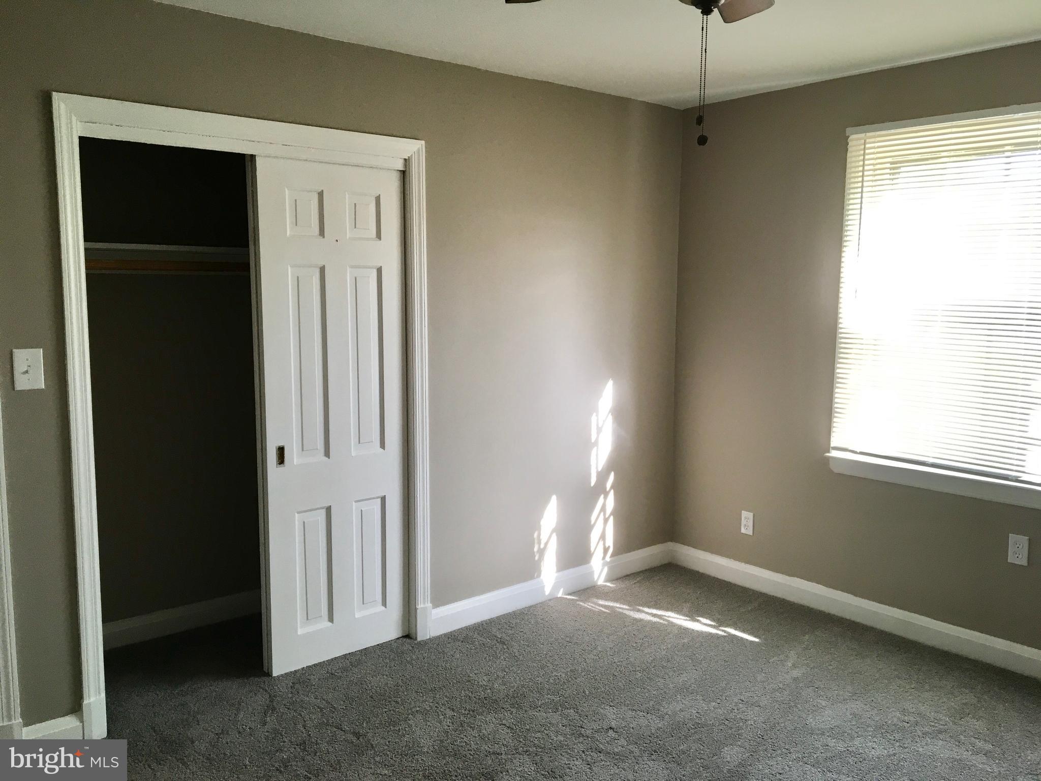 PERRING LOCH - Residential Lease