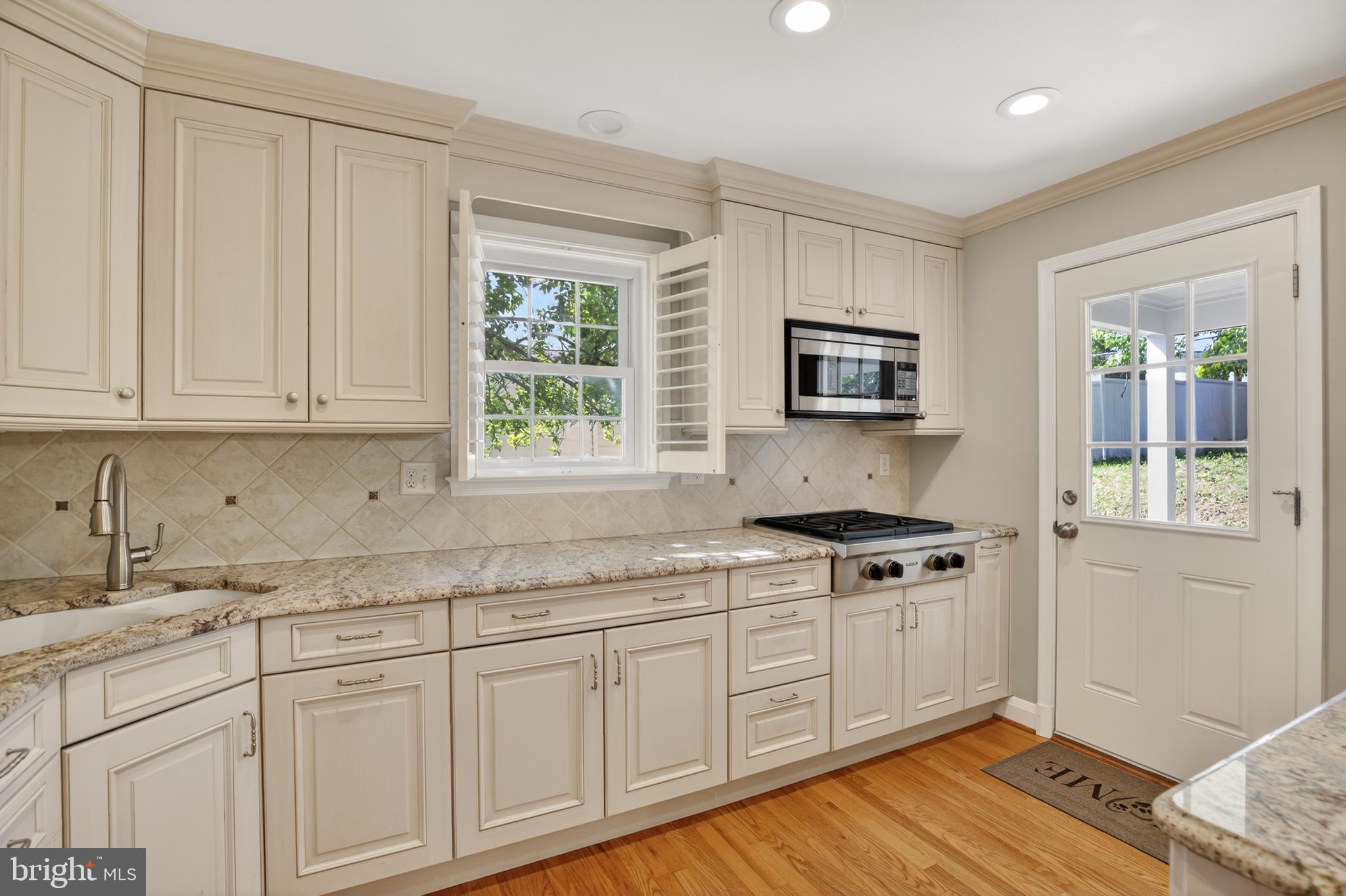 BRIDLEWOOD - Residential