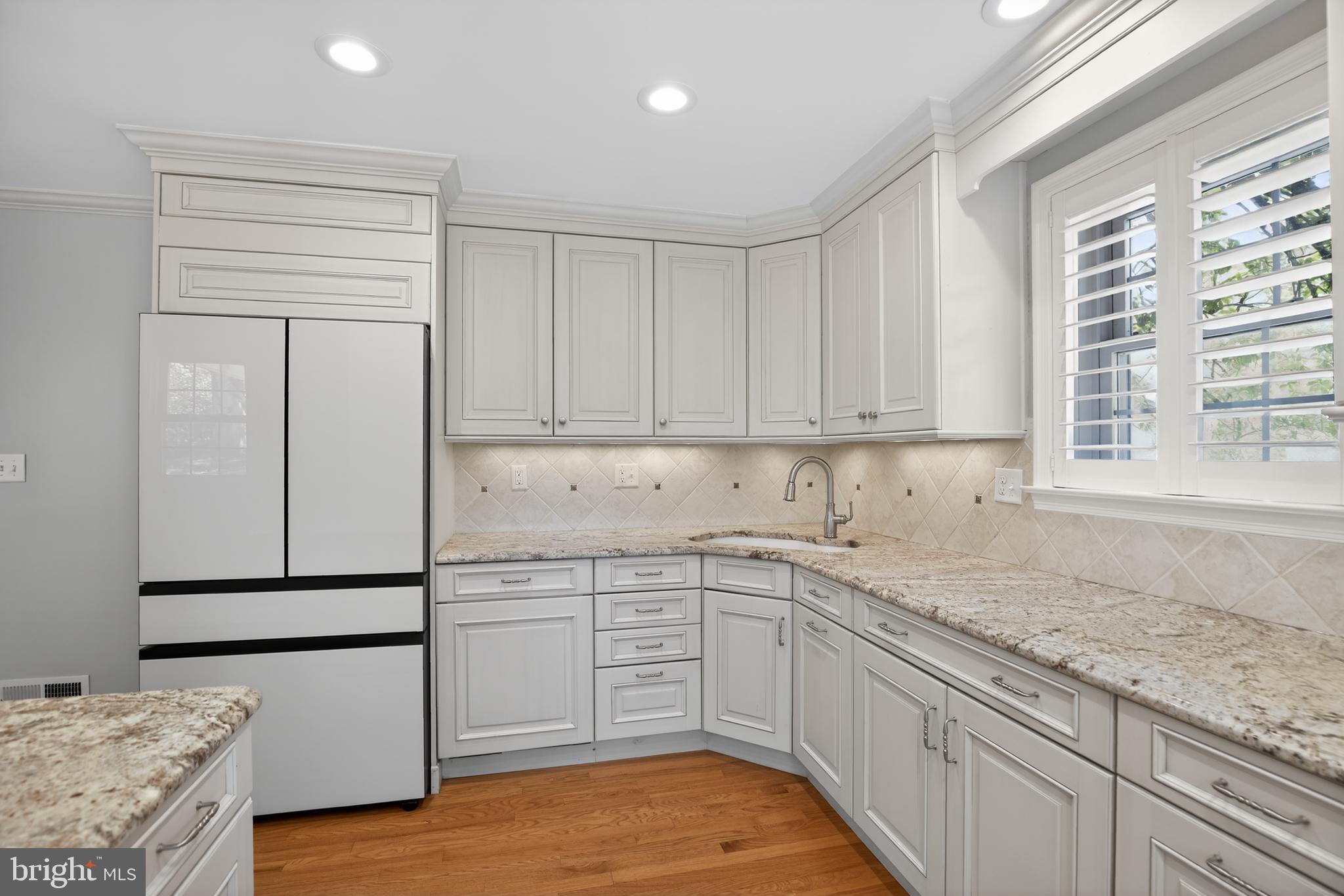 BRIDLEWOOD - Residential