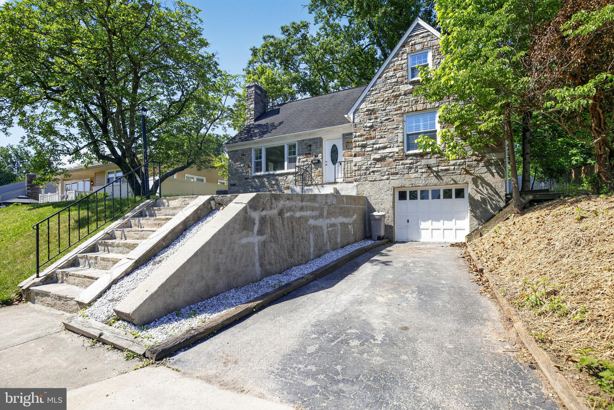 BRIDLEWOOD - Residential