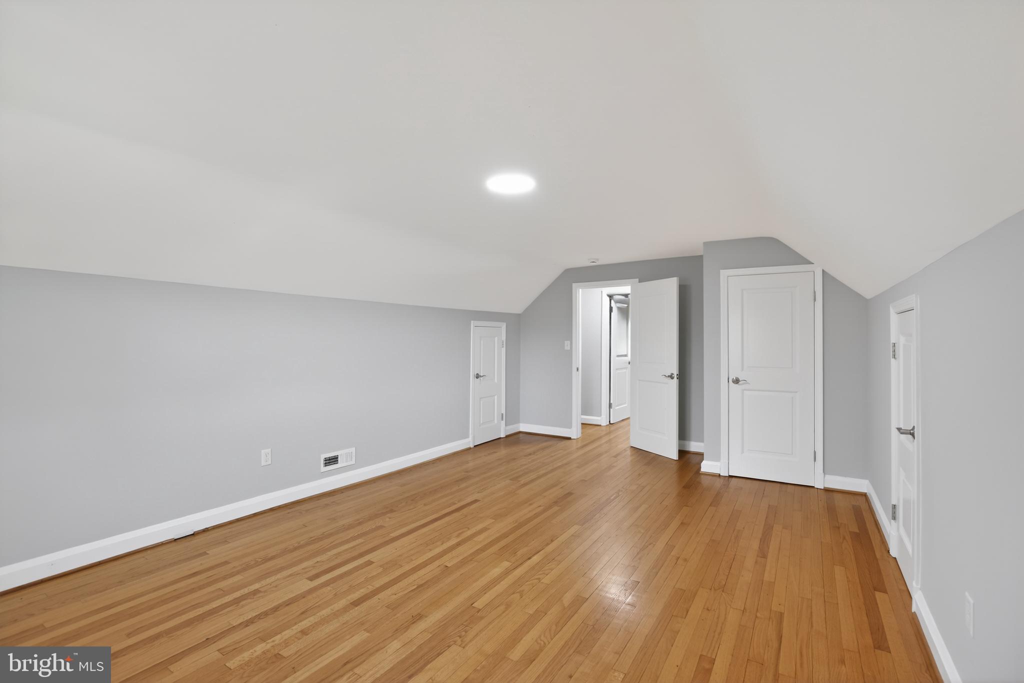 BRIDLEWOOD - Residential