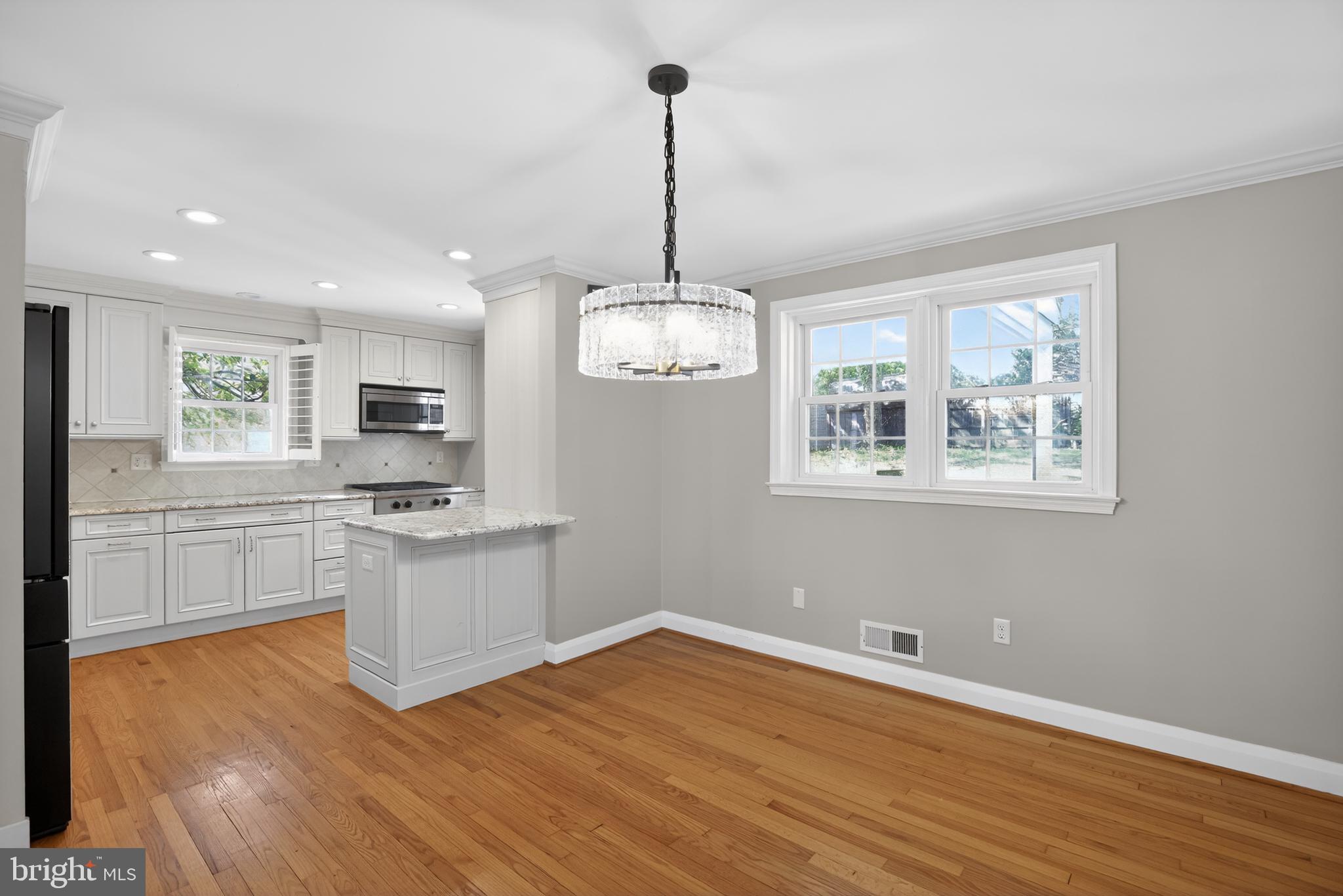 BRIDLEWOOD - Residential