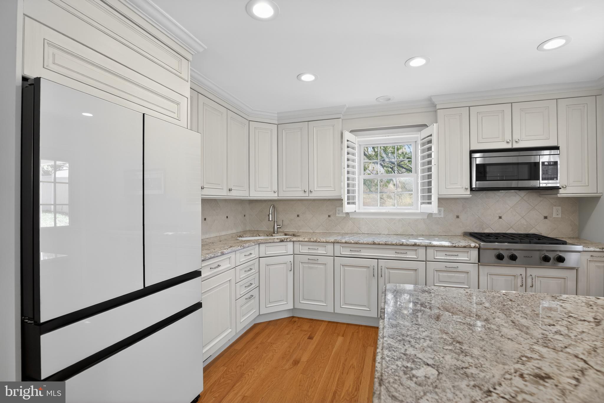 BRIDLEWOOD - Residential
