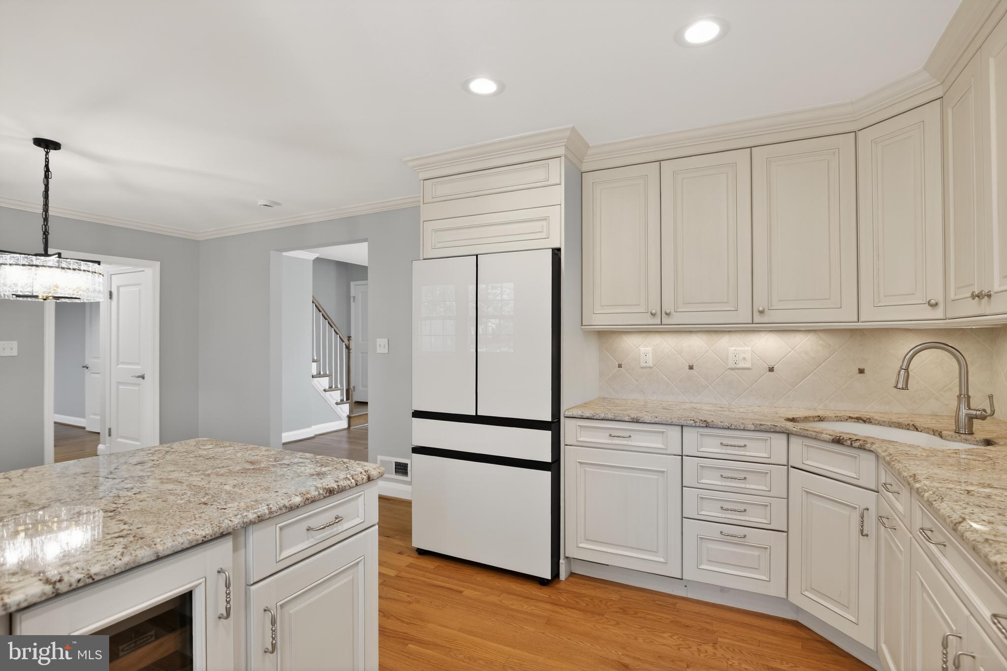 BRIDLEWOOD - Residential