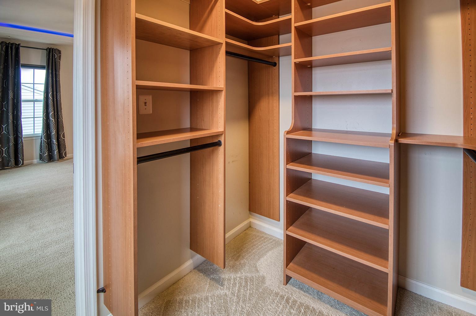 MARKET SQUARE - Residential Lease