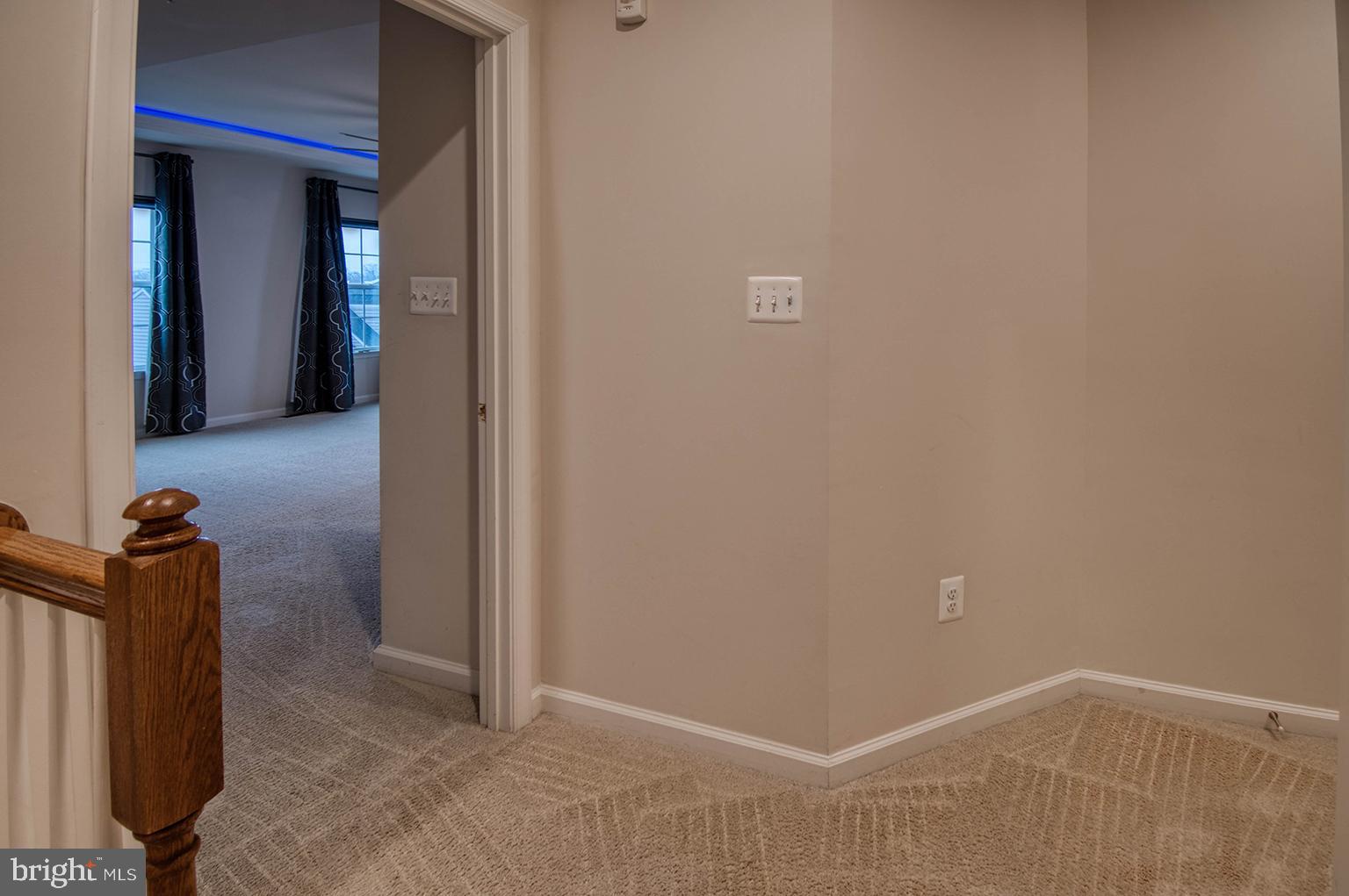 MARKET SQUARE - Residential Lease