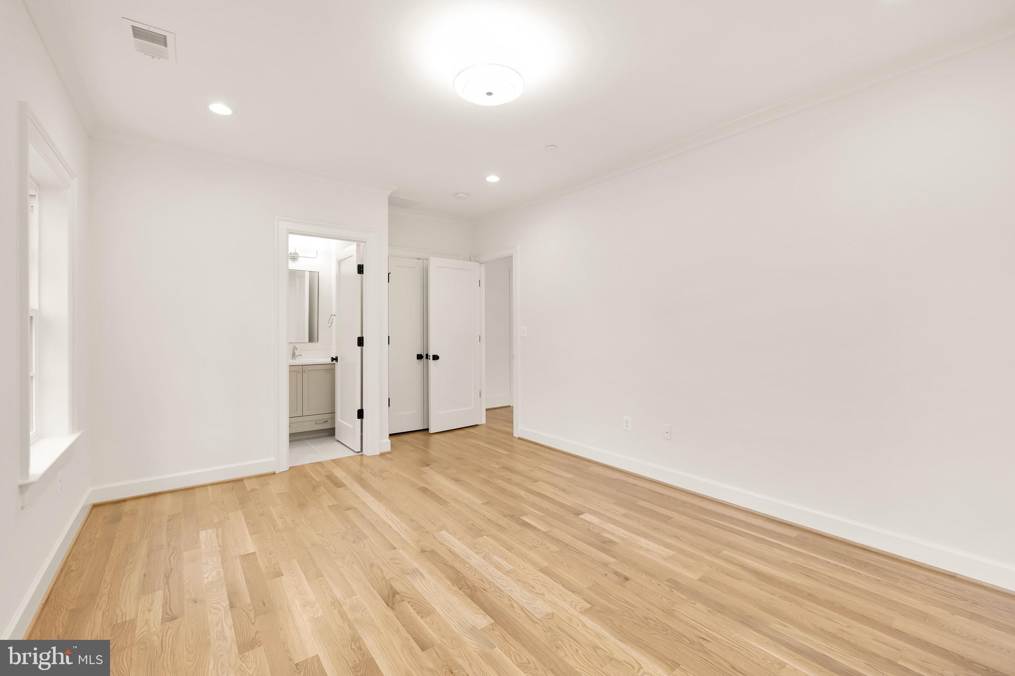 LANDON WOODS - Residential