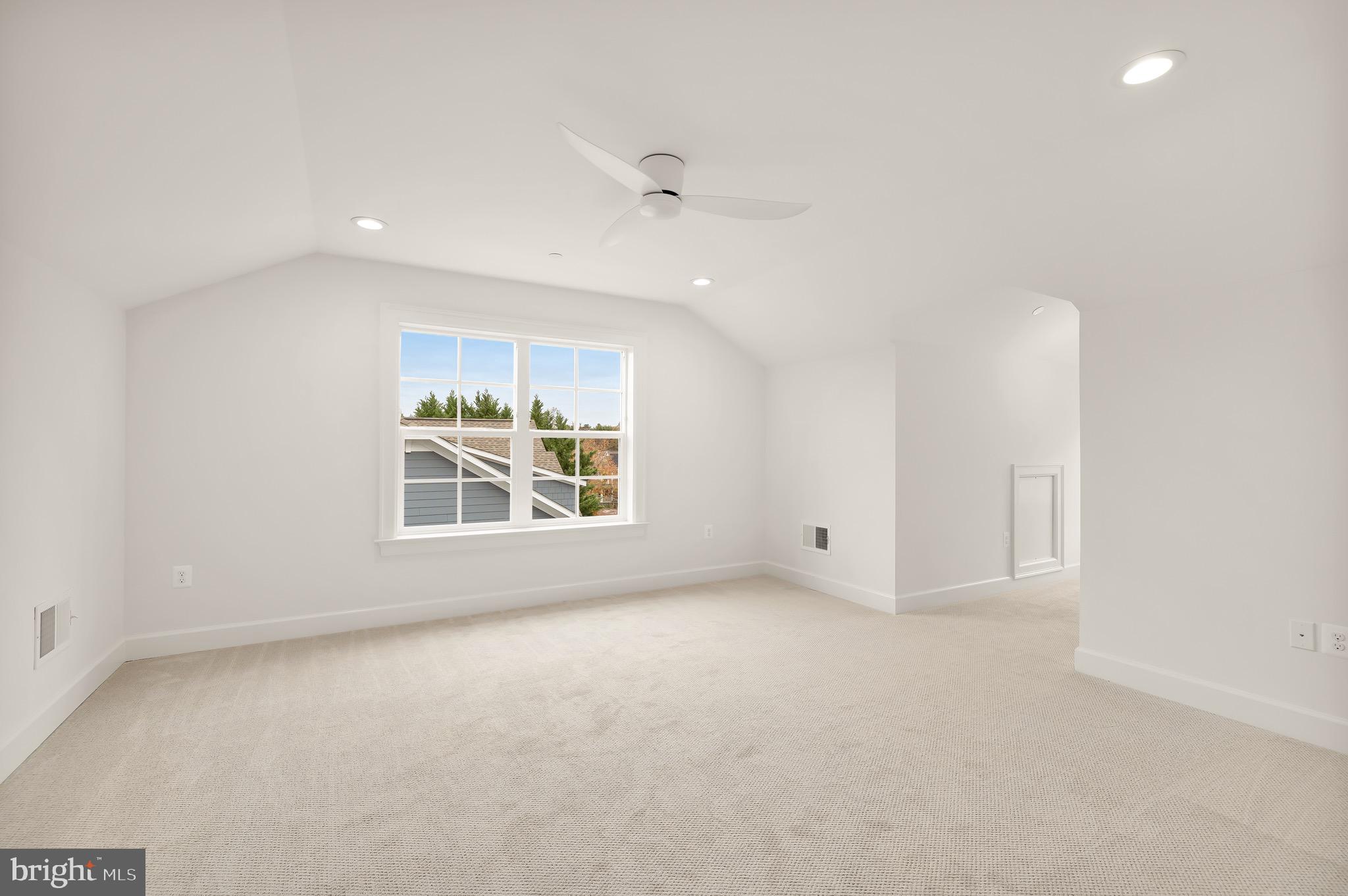 LANDON WOODS - Residential