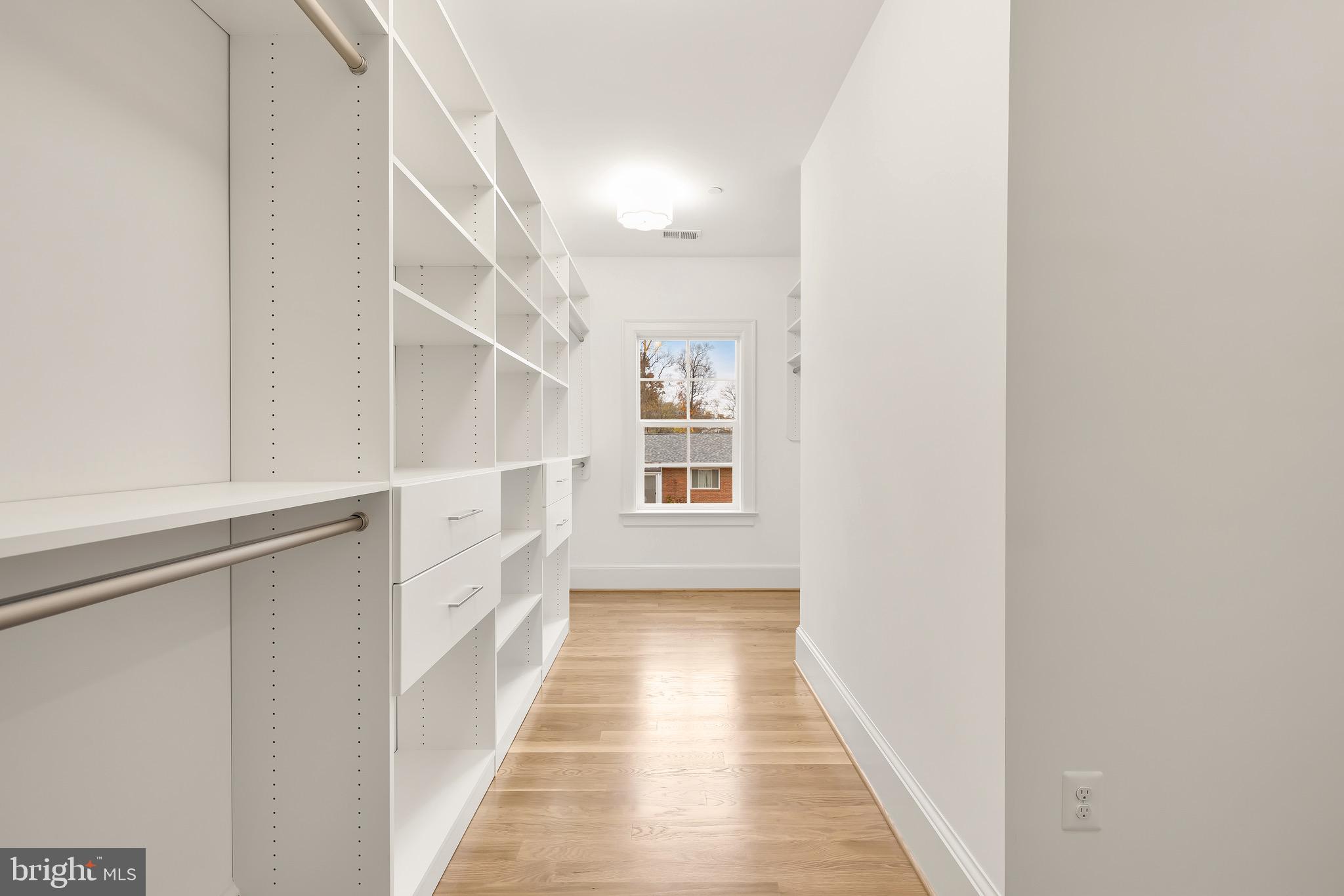 LANDON WOODS - Residential