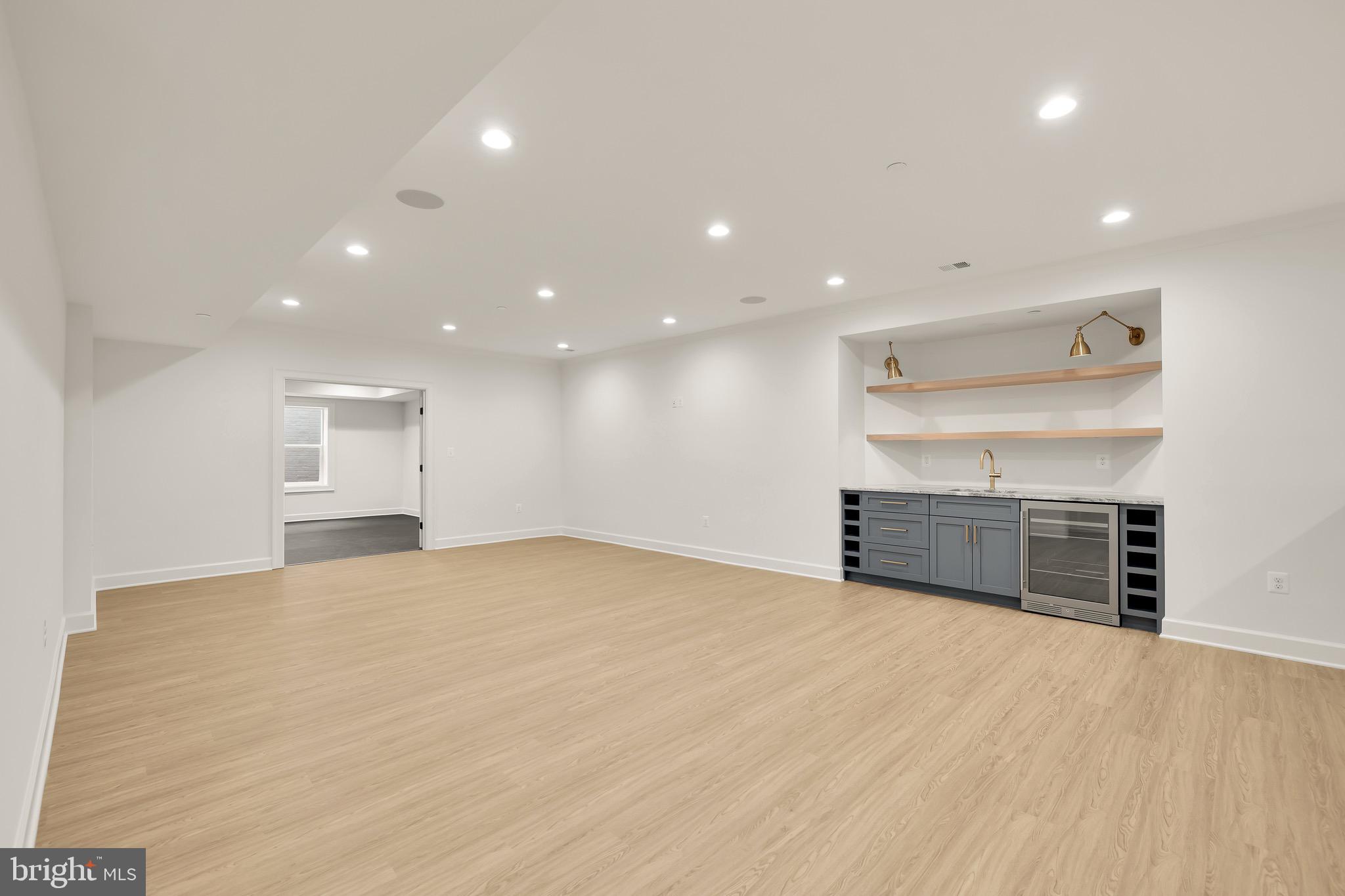 LANDON WOODS - Residential