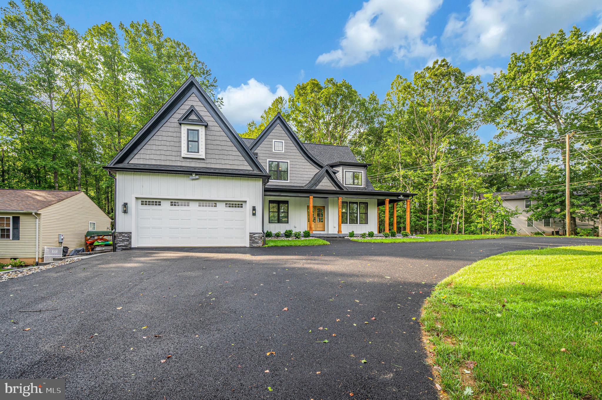 3200 LAKEVIEW PARKWAY