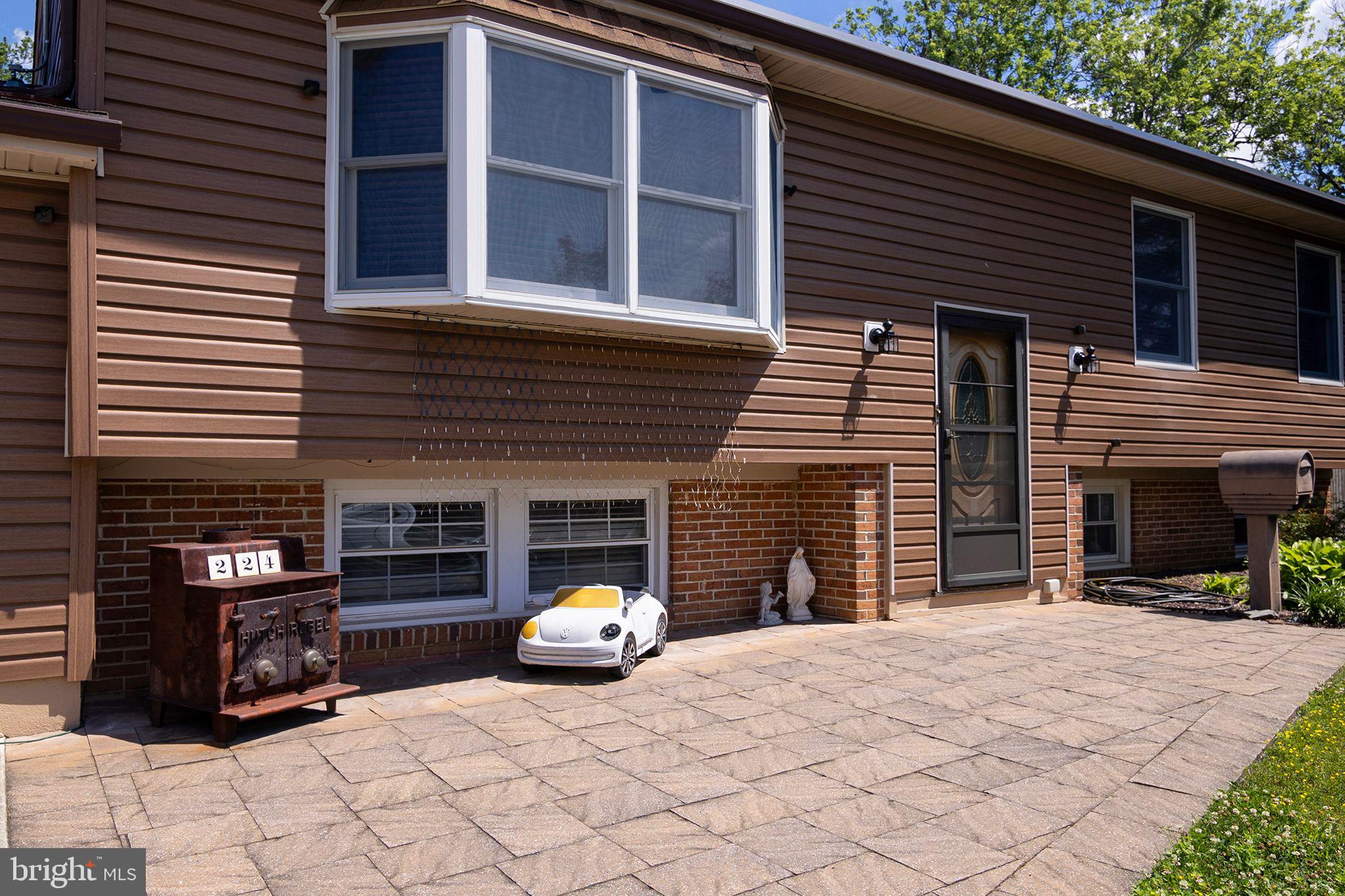 224 ORONO PLACE