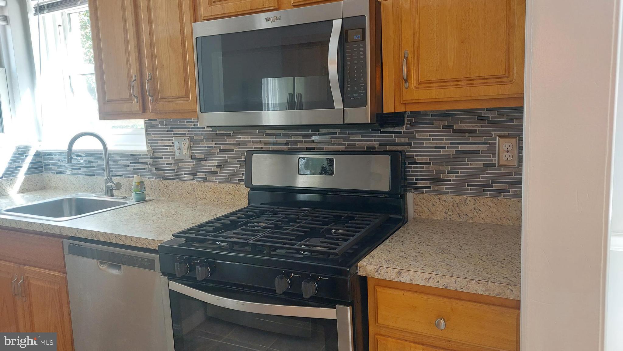 OXON RUN HILLS - Residential Lease