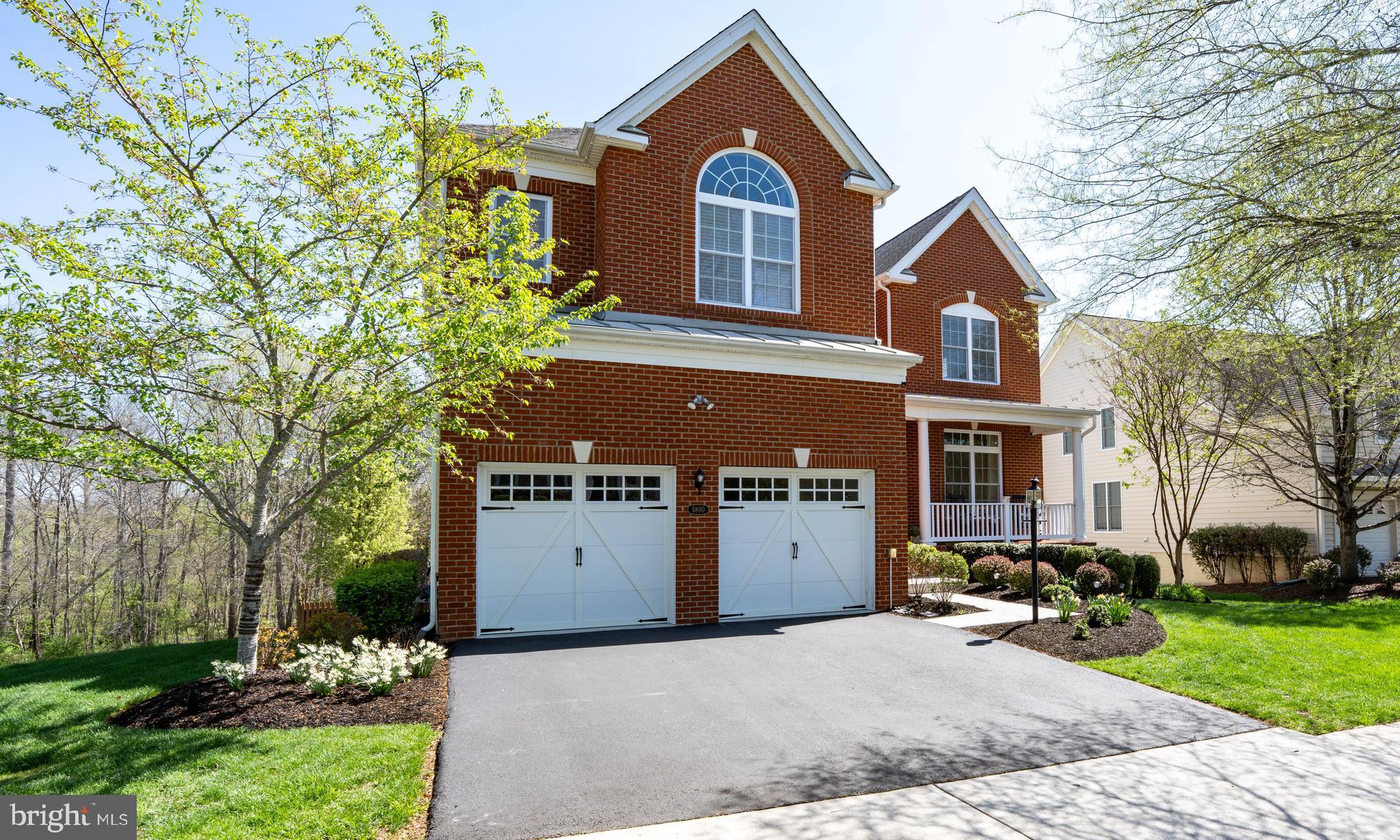 5800 WATERLOO BRIDGE CIRCLE