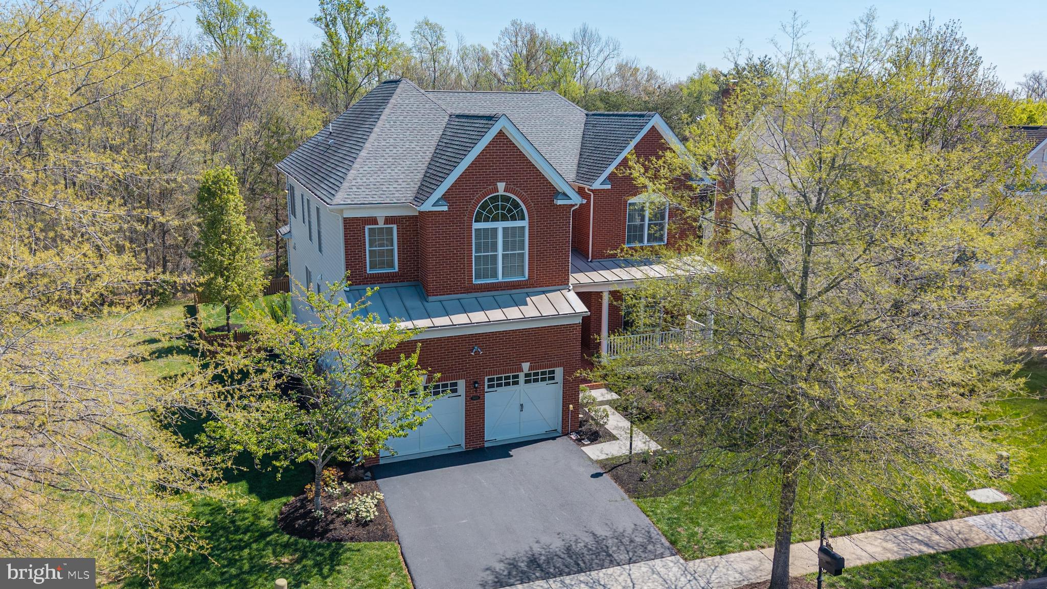 5800 WATERLOO BRIDGE CIRCLE