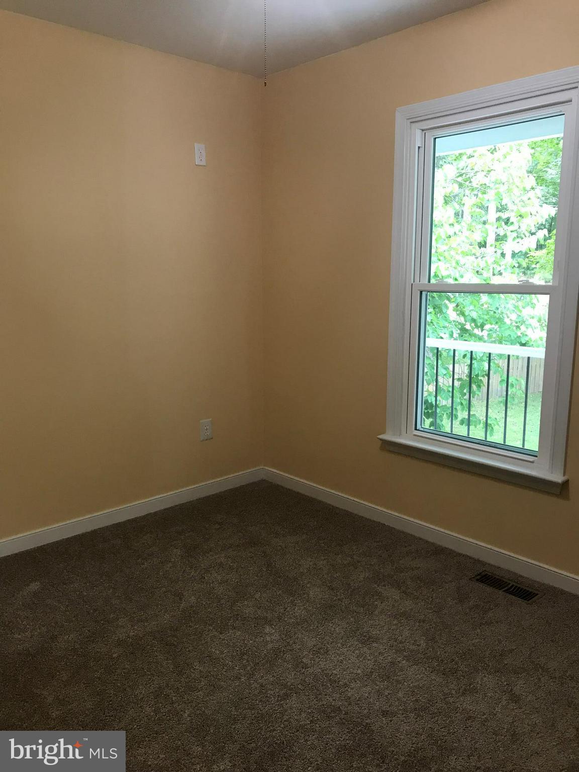 LAKE LAND - Residential Lease