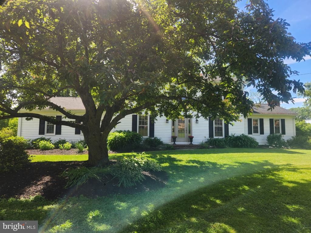 Photo of 2132 Lyndell Drive, LANCASTER, PA 17601 (MLS # PALA2090556)