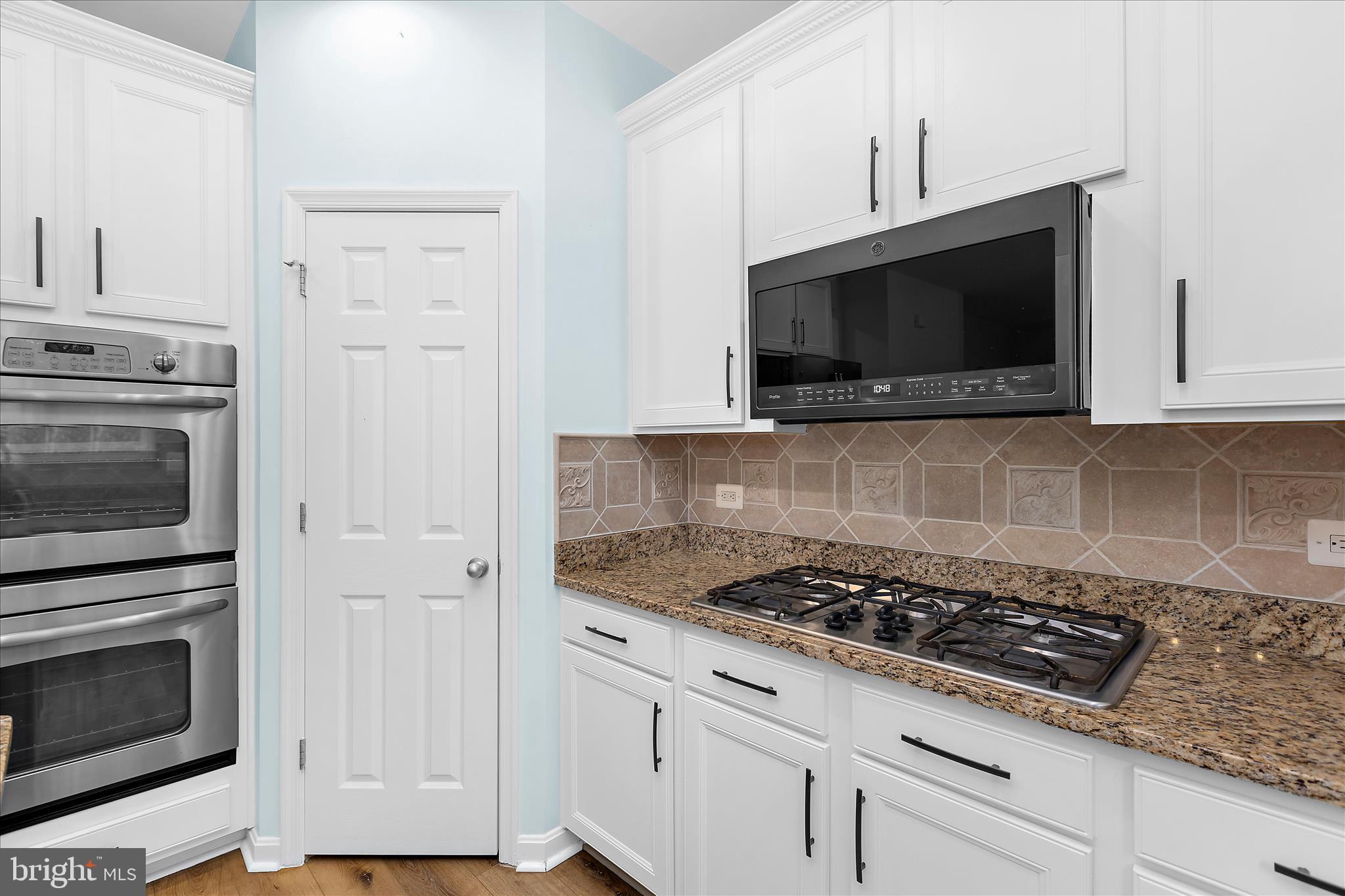 NORTH BROOK - Residential