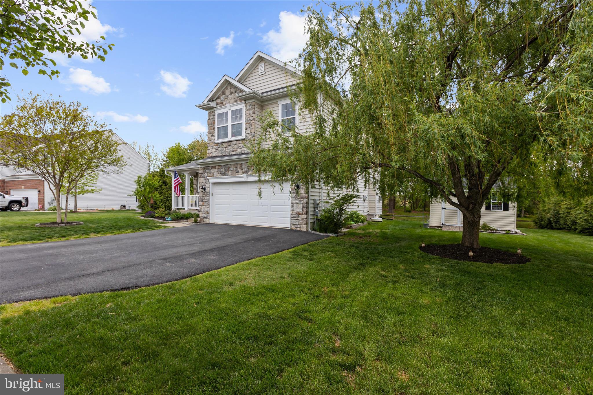 NORTH BROOK - Residential