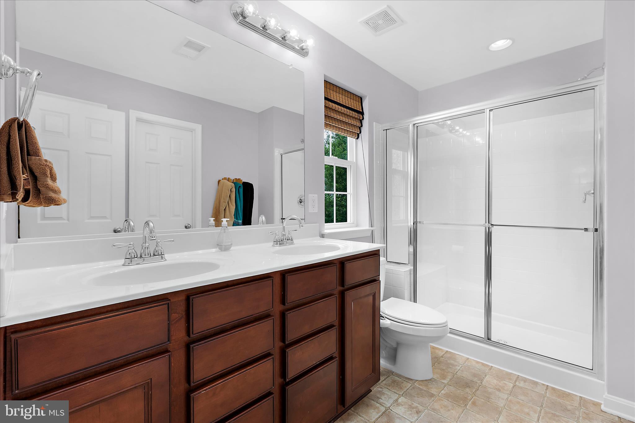 NORTH BROOK - Residential