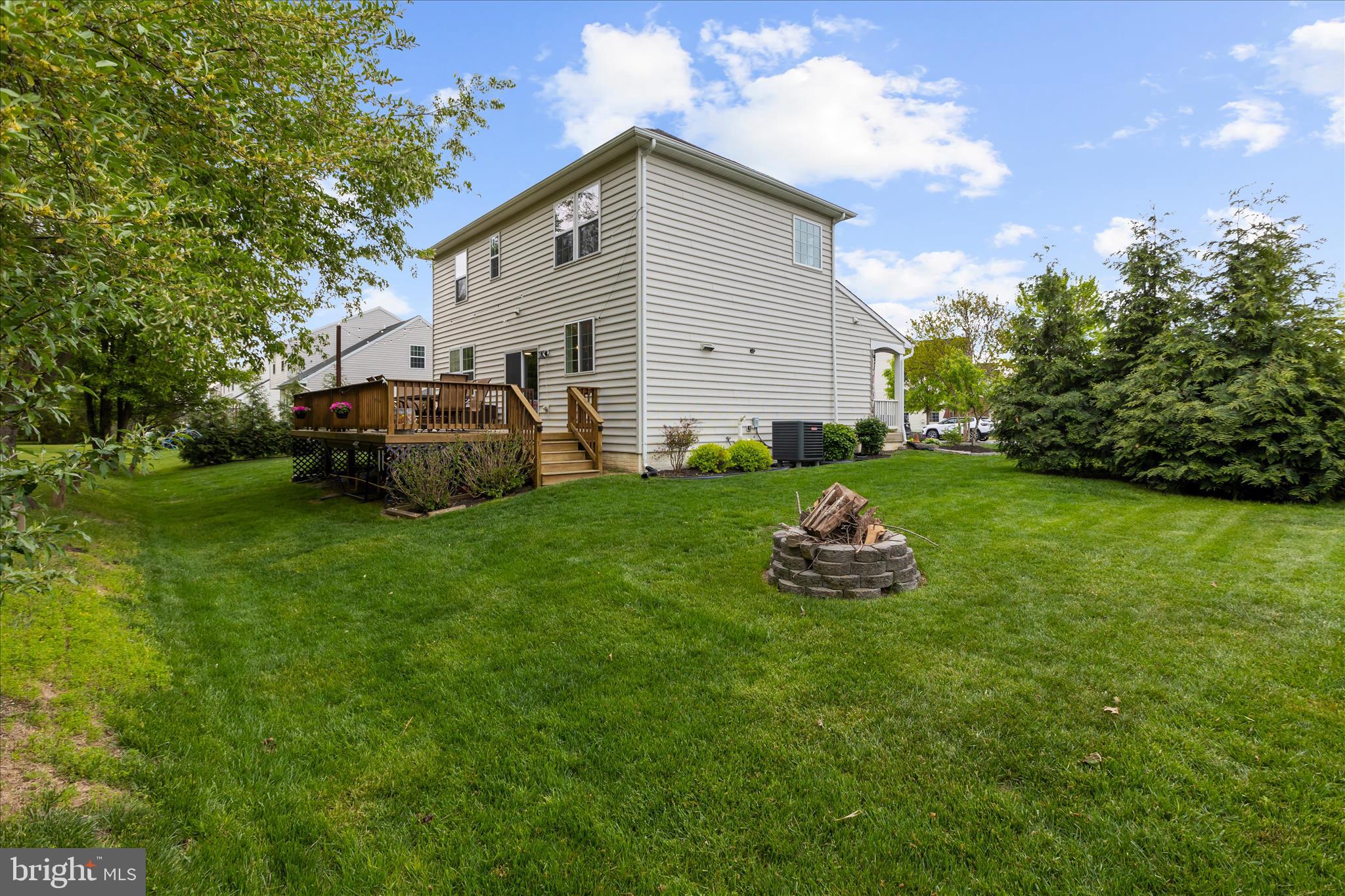 NORTH BROOK - Residential