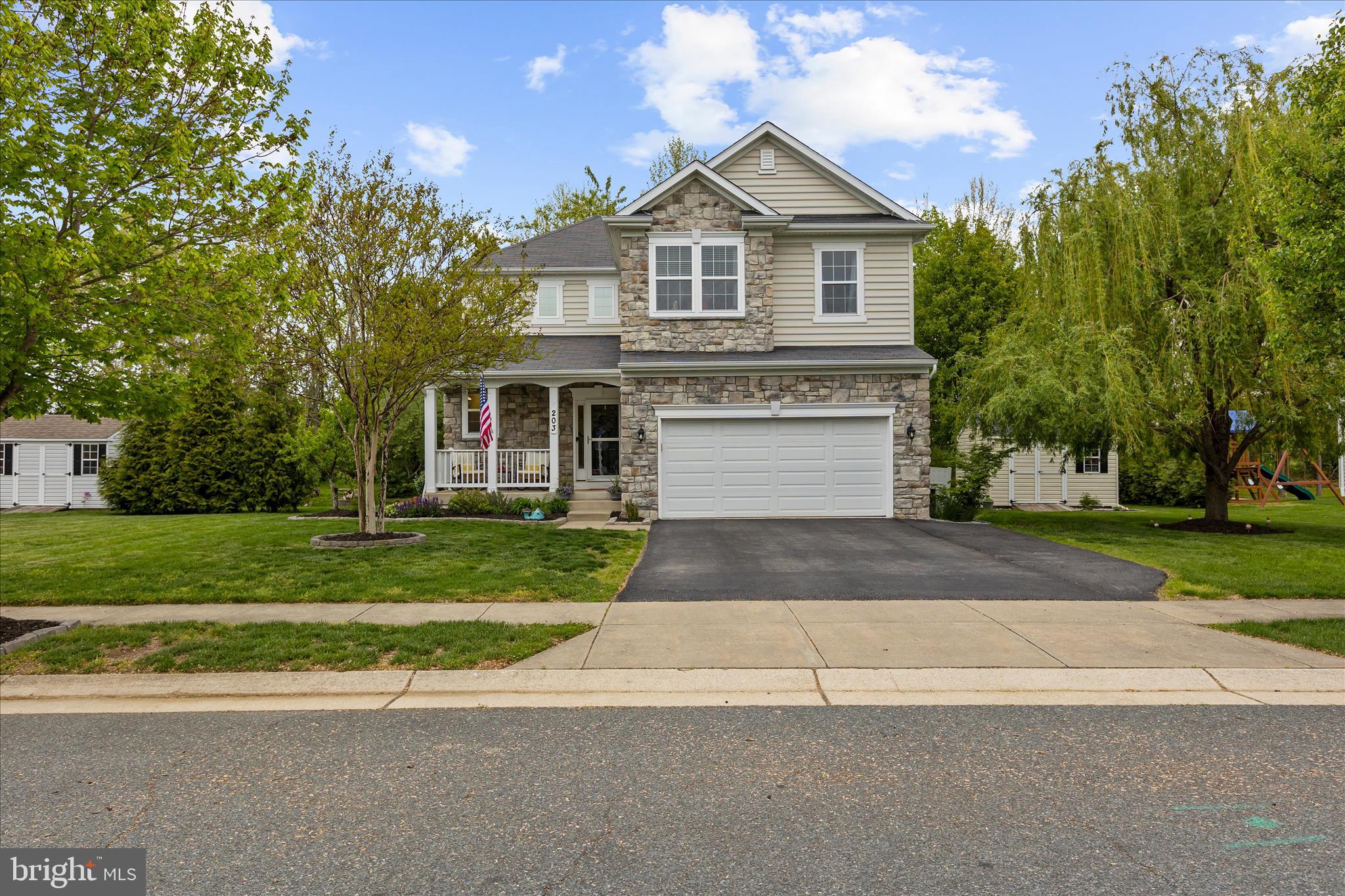 NORTH BROOK - Residential