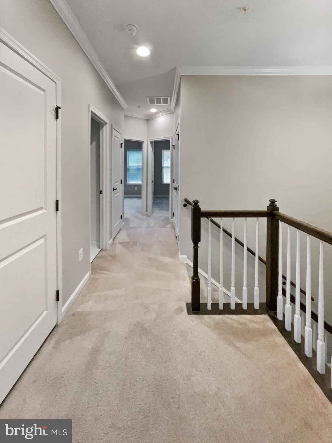 LOUDOUN CROSSING CONDOMINIUM - Residential